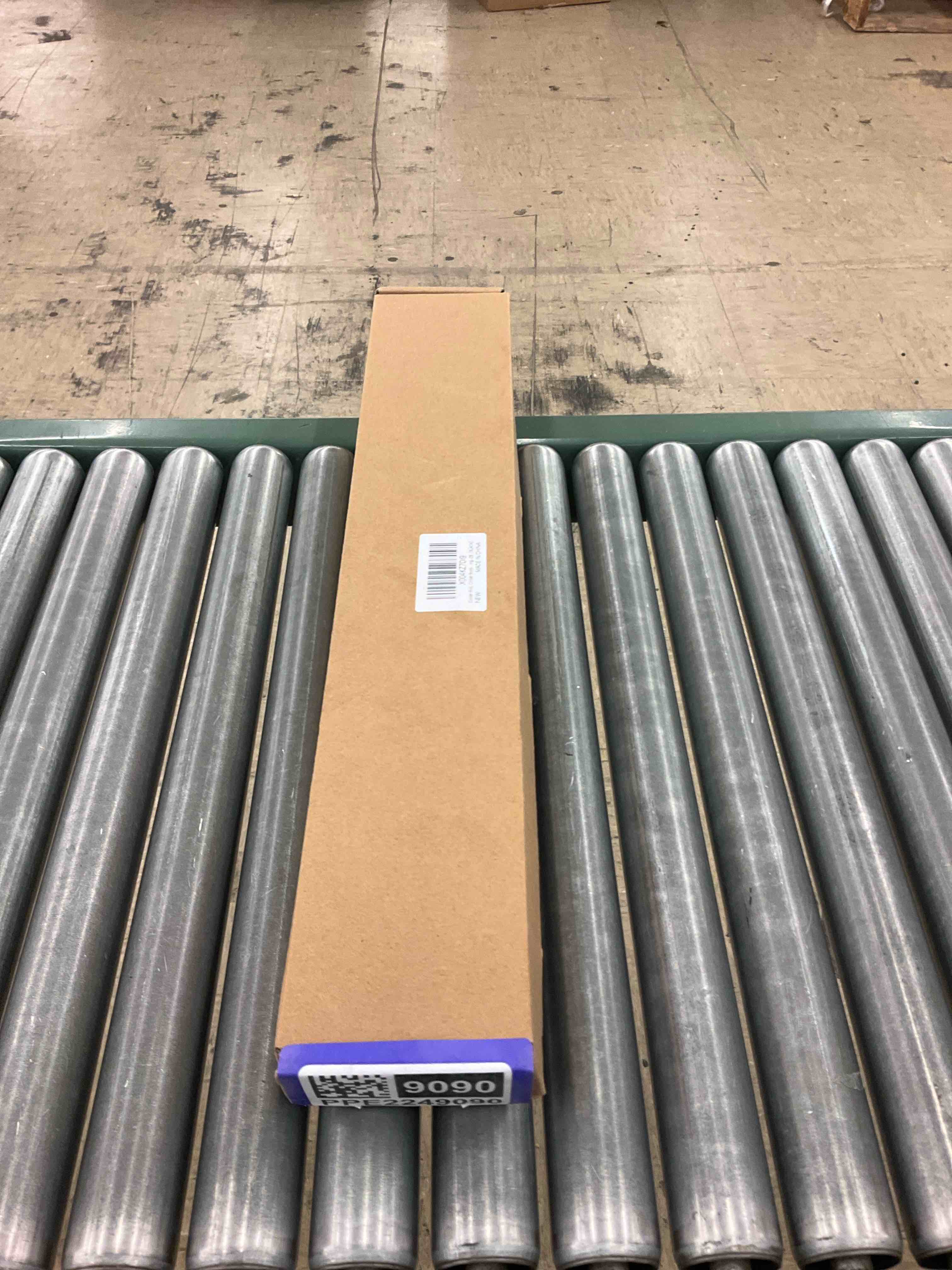 https://s3.amazonaws.com/lotting-images-prod/BoxBids/PPE2249090_1775587884472.jpeg