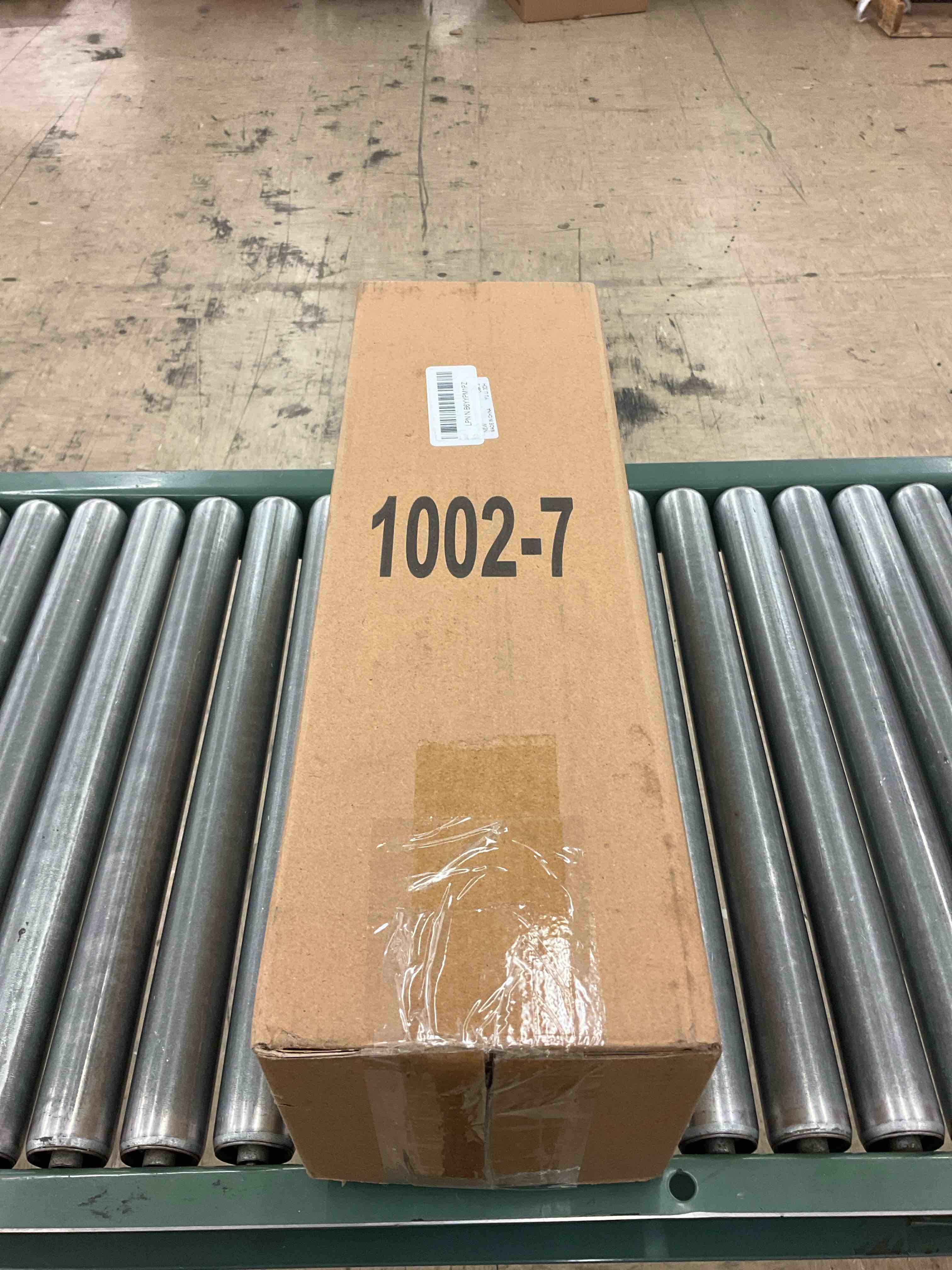 https://s3.amazonaws.com/lotting-images-prod/BoxBids/PPE2249114_1775592161918.jpeg