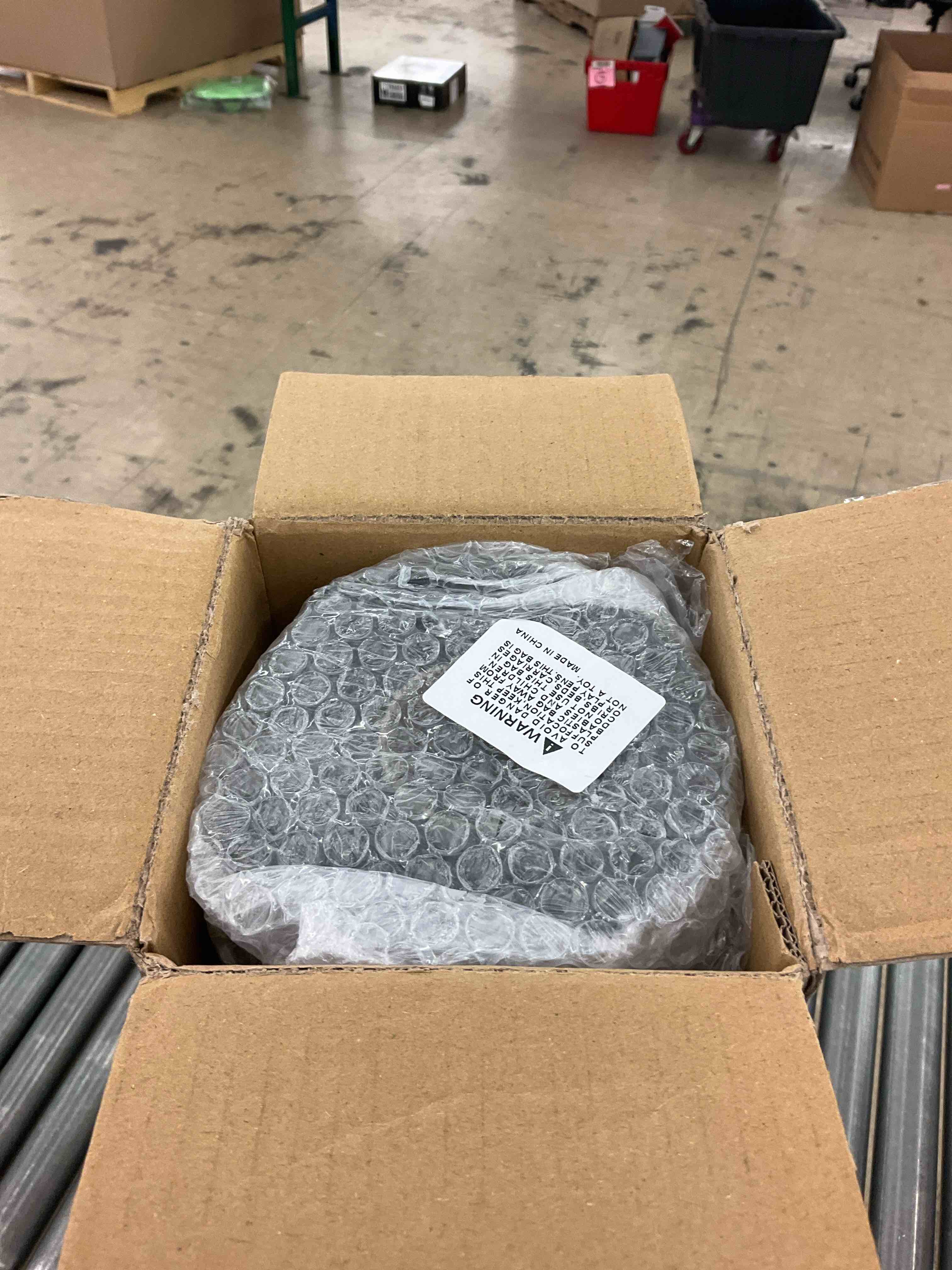 https://s3.amazonaws.com/lotting-images-prod/BoxBids/PPE2249114_1775592178782.jpeg