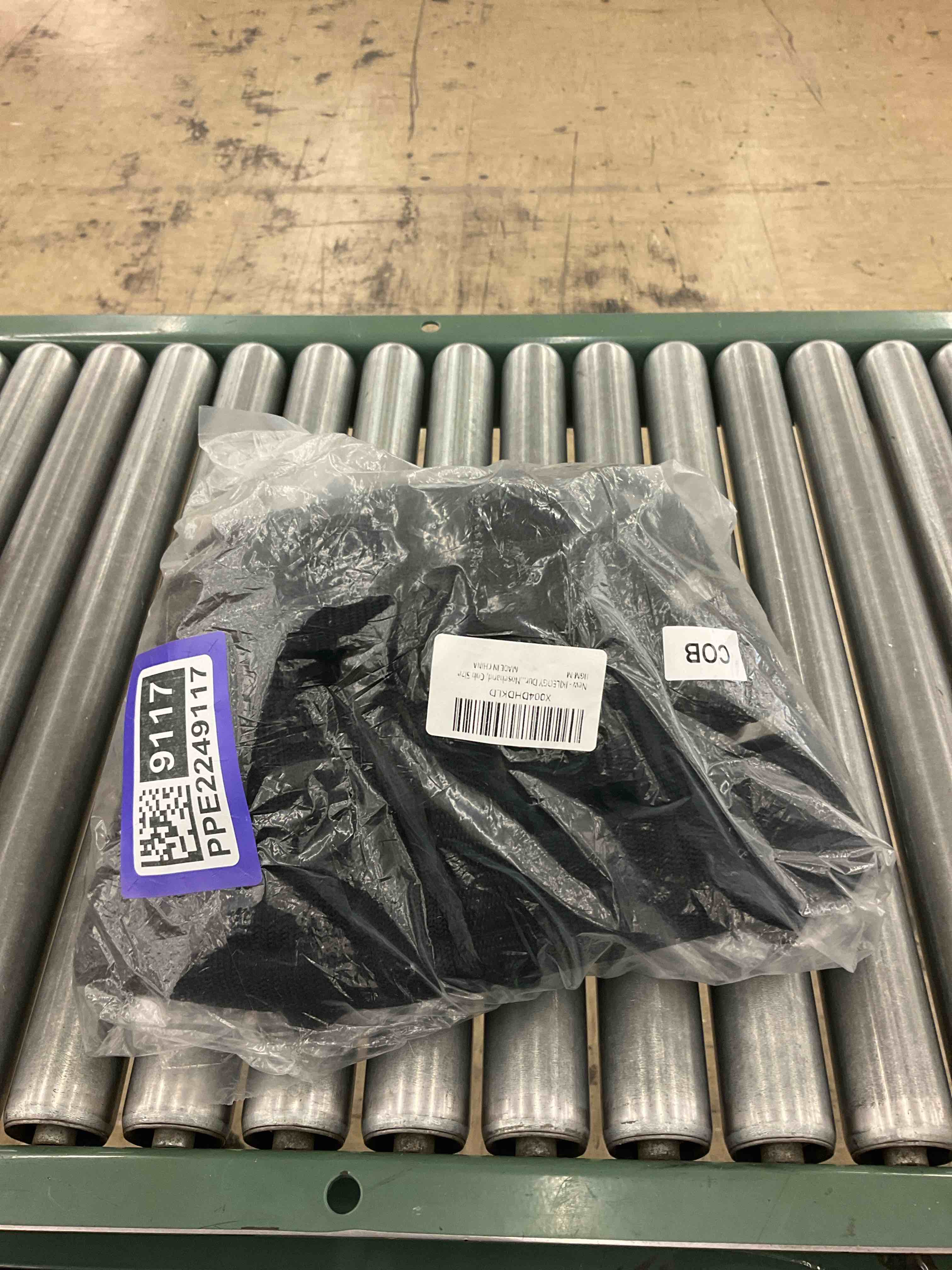 https://s3.amazonaws.com/lotting-images-prod/BoxBids/PPE2249117_1775592580879.jpeg