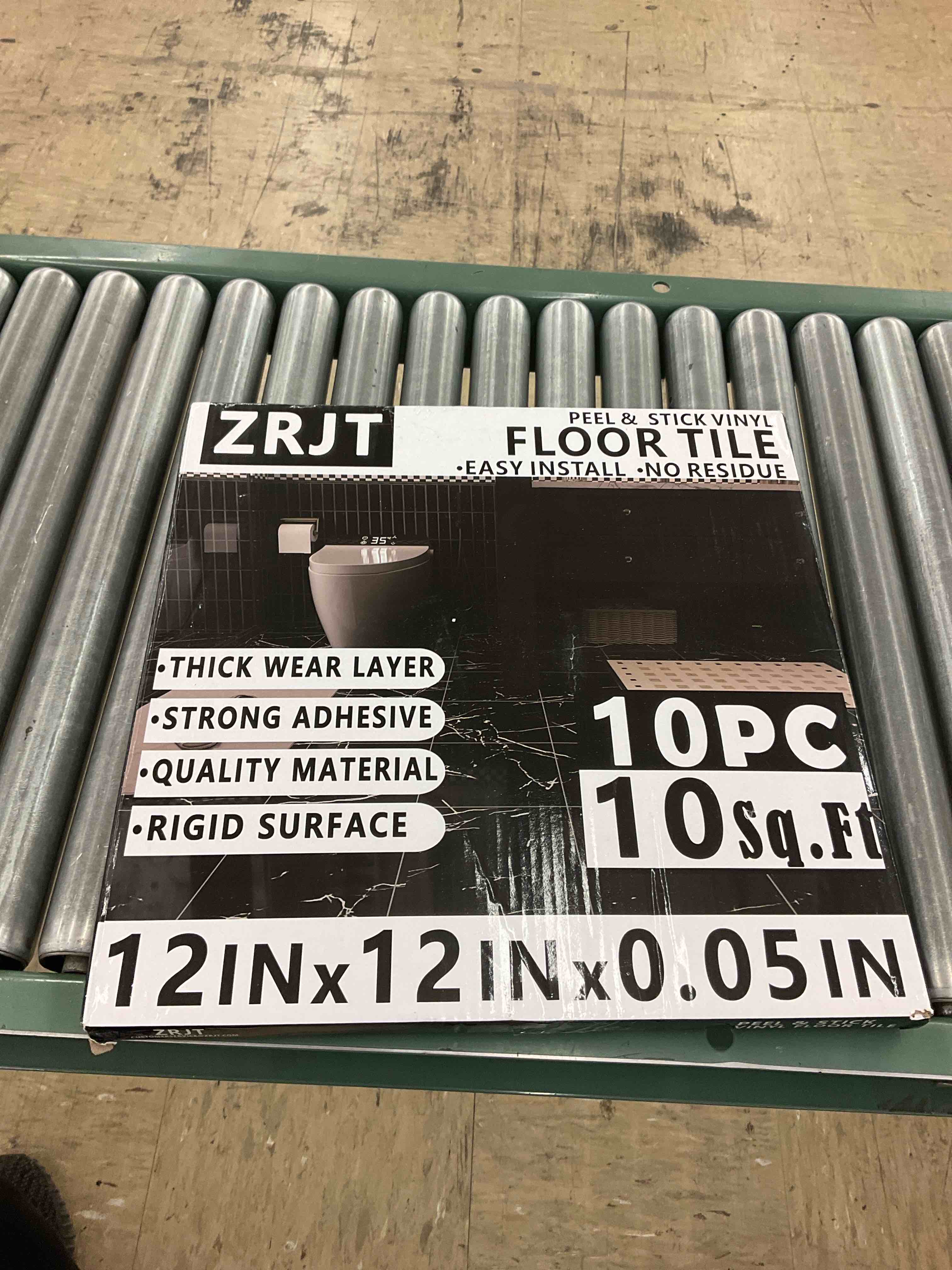 https://s3.amazonaws.com/lotting-images-prod/BoxBids/PPE2249120_1775592765091.jpeg
