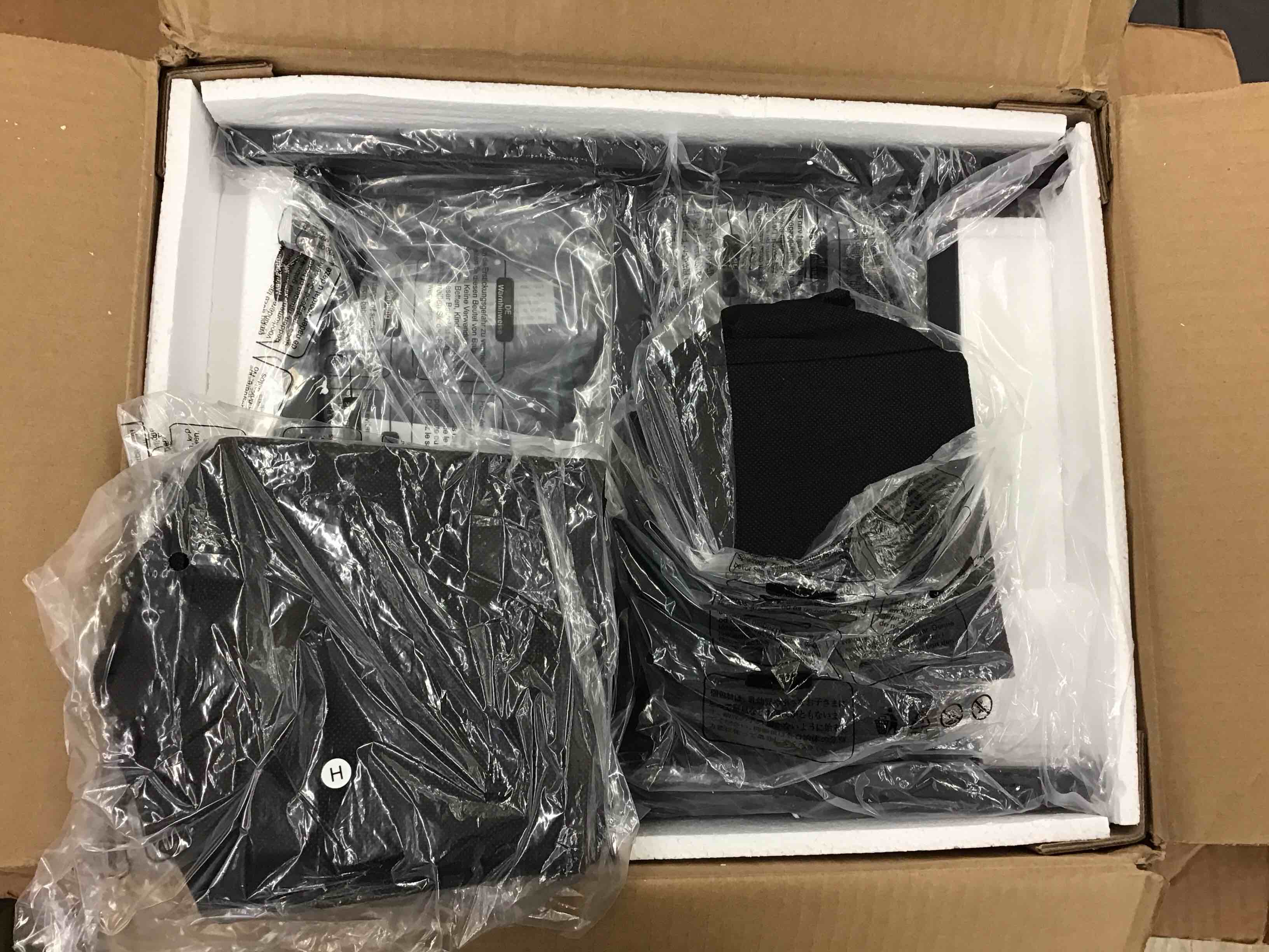 https://s3.amazonaws.com/lotting-images-prod/BoxBids/PPE2249161_1777466716241.jpeg