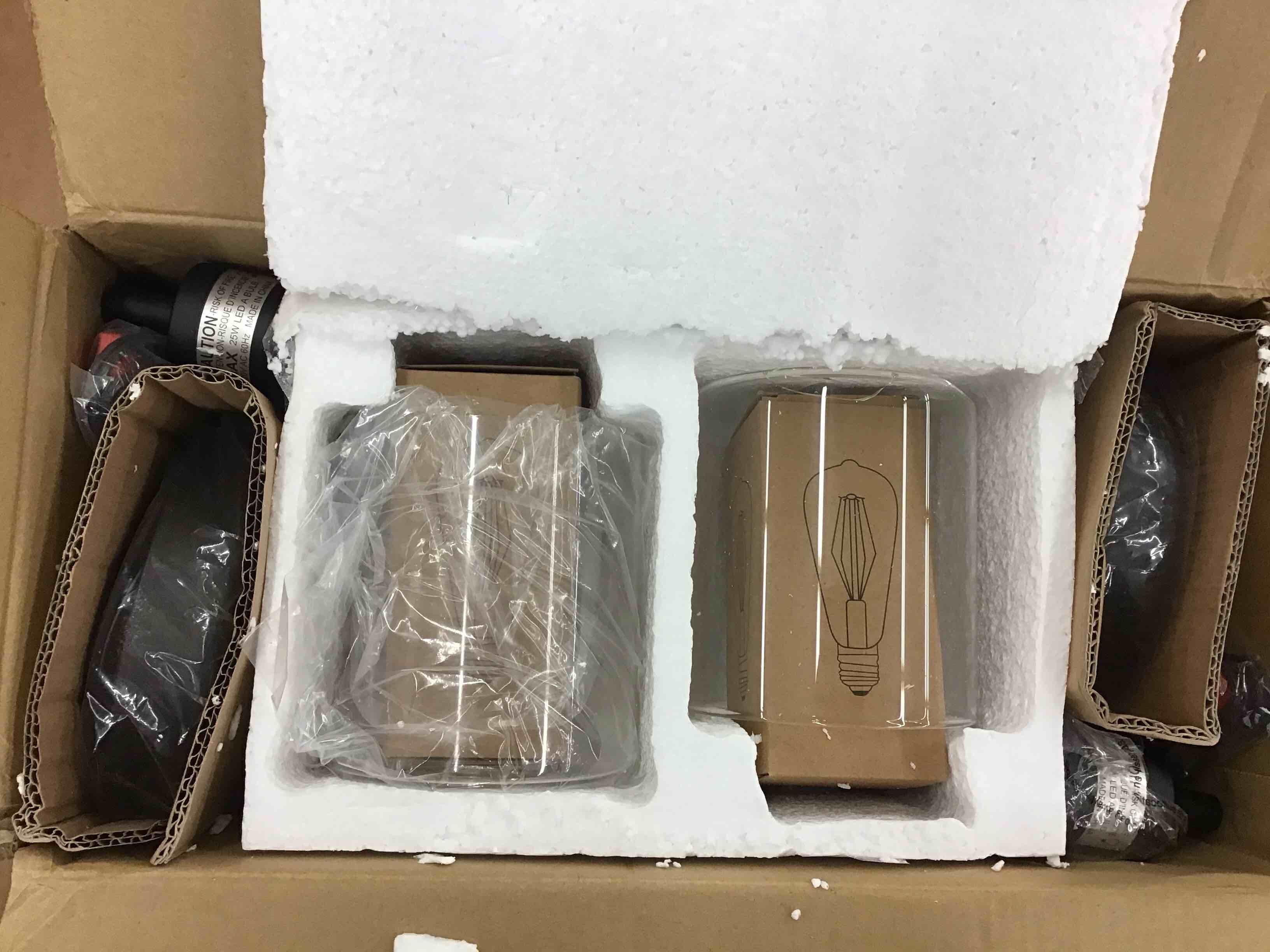 https://s3.amazonaws.com/lotting-images-prod/BoxBids/PPE2249172_1777468228431.jpeg