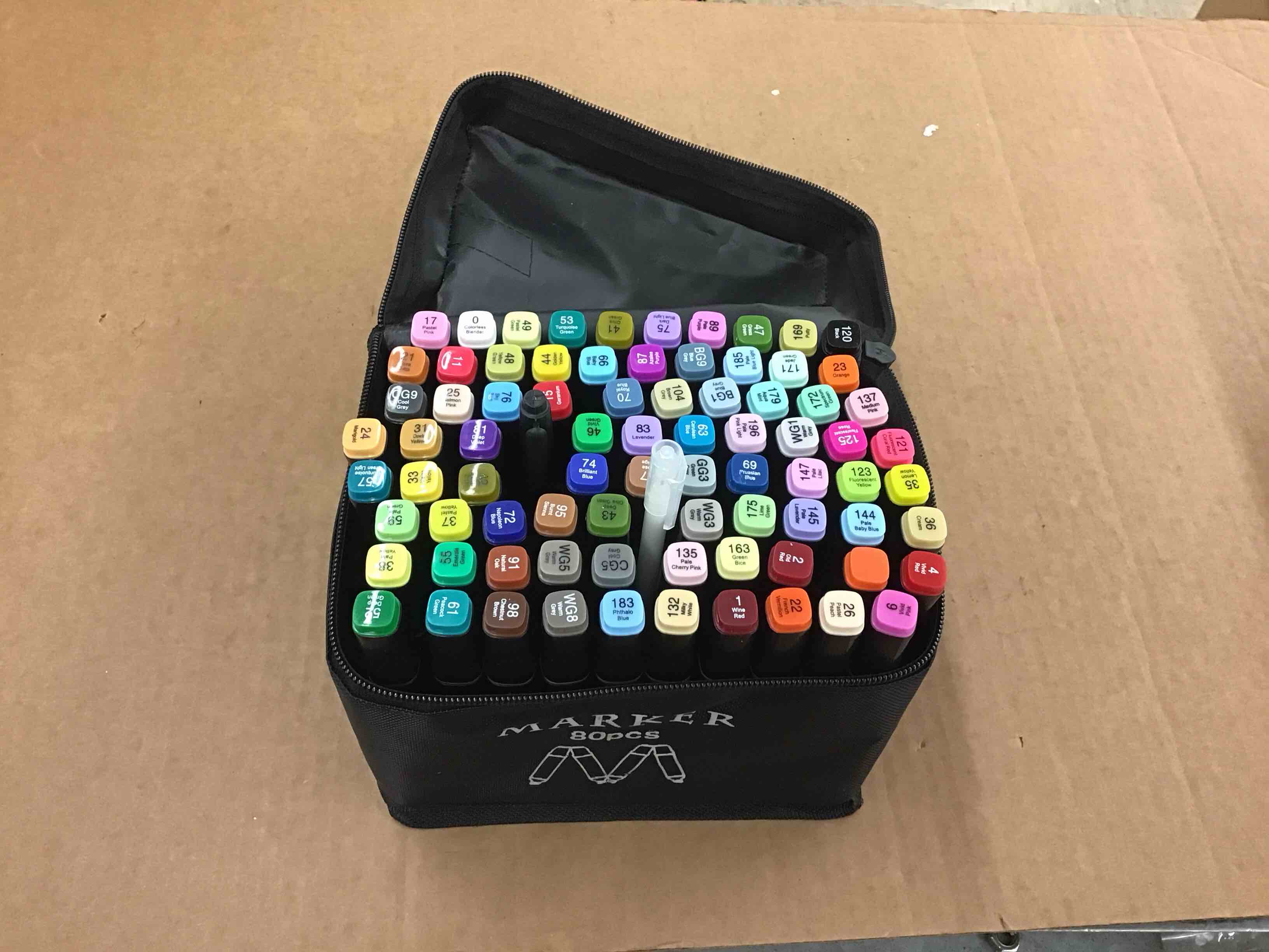 https://s3.amazonaws.com/lotting-images-prod/BoxBids/PPE2249183_1777469540407.jpeg