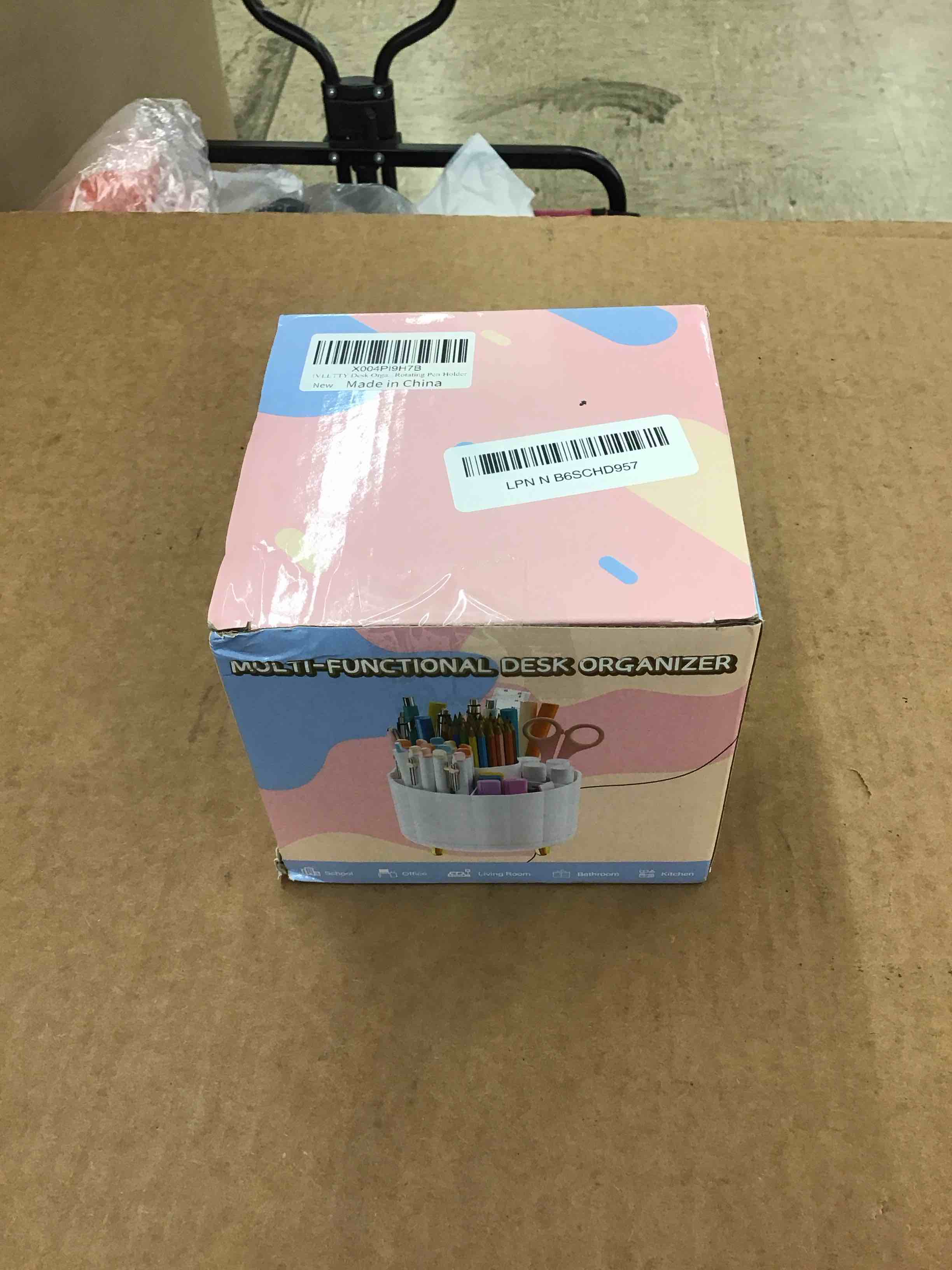 https://s3.amazonaws.com/lotting-images-prod/BoxBids/PPE2249187_1777470032228.jpeg