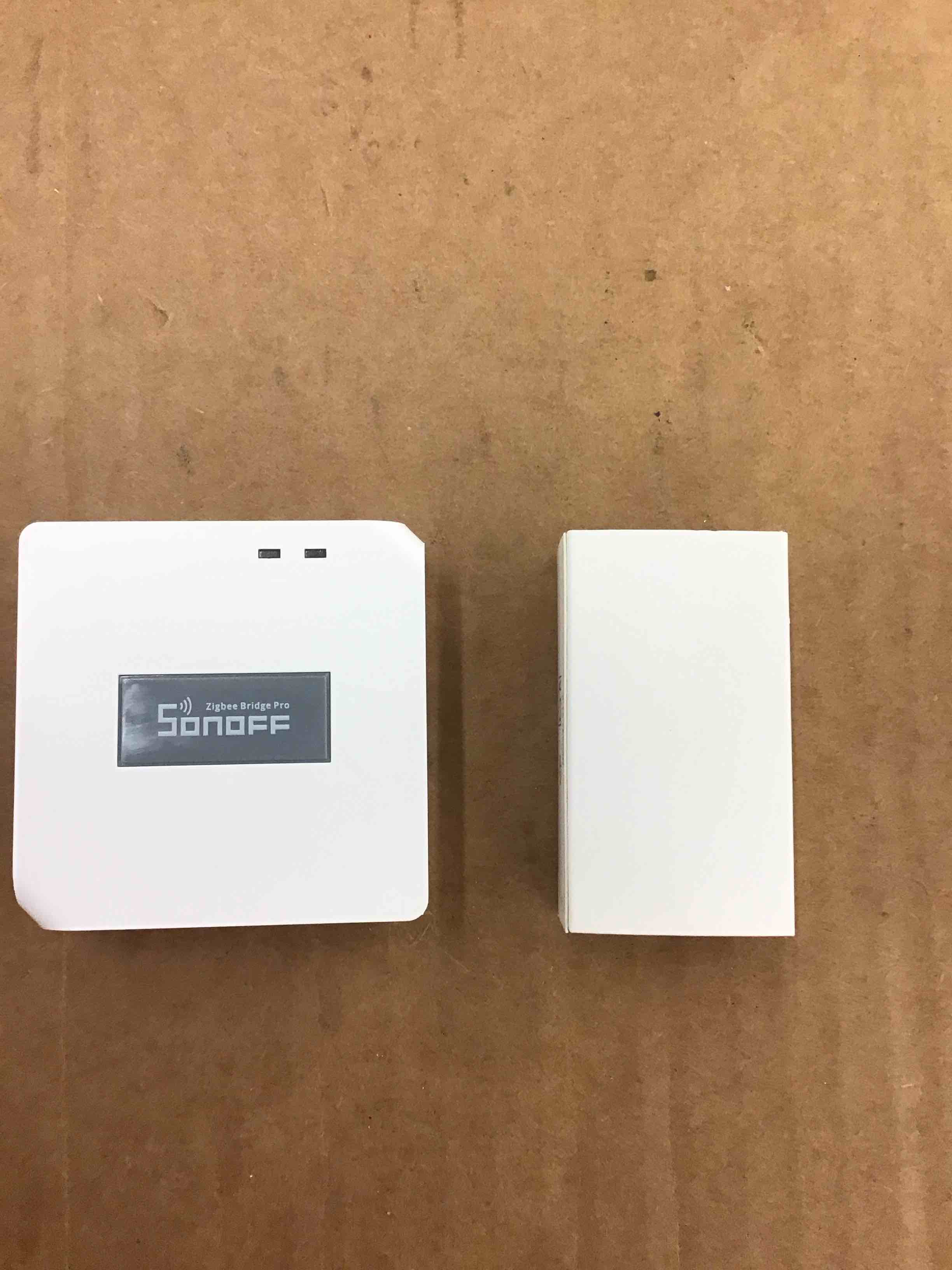 https://s3.amazonaws.com/lotting-images-prod/BoxBids/PPE2249241_1777474668932.jpeg