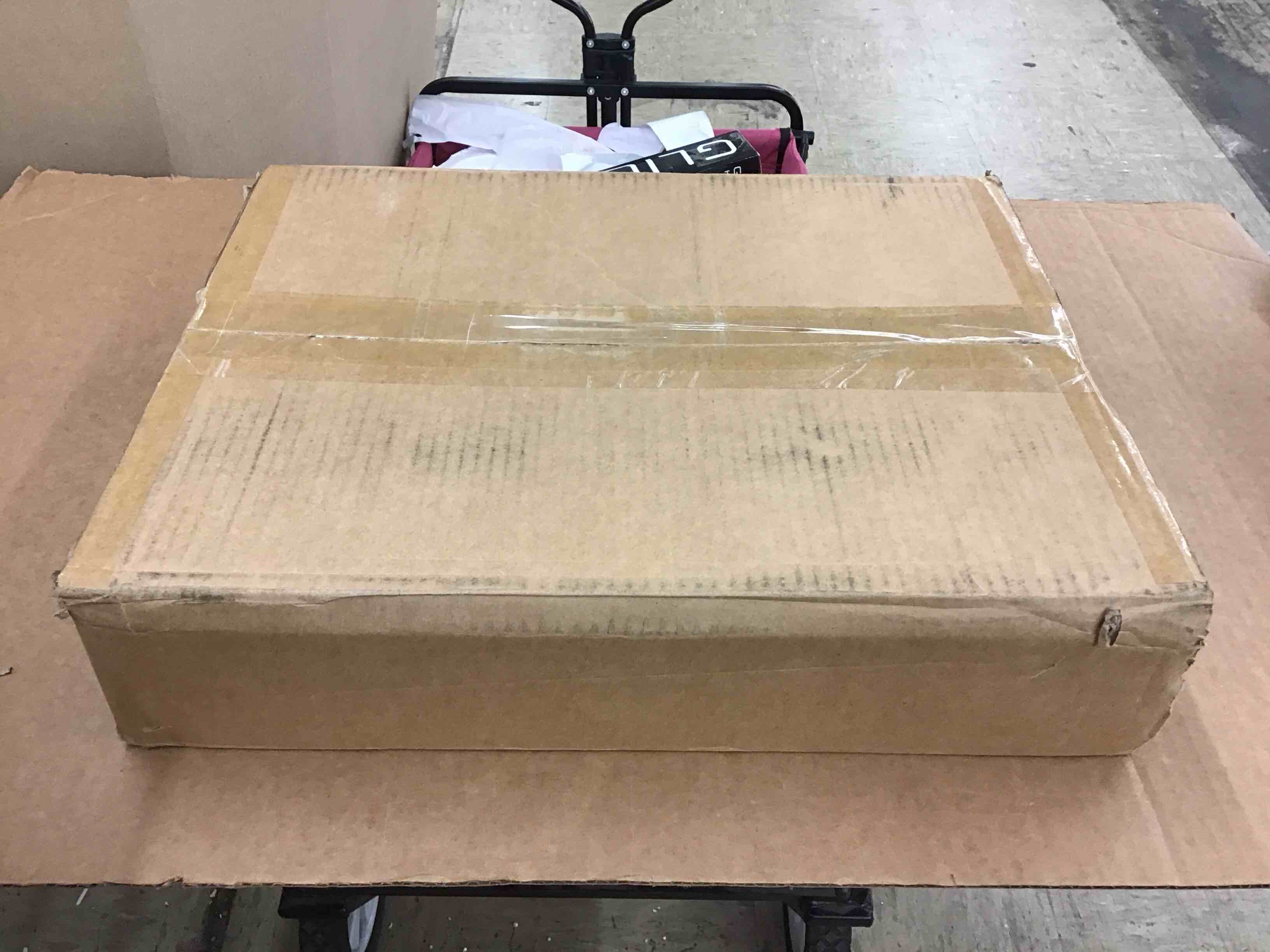https://s3.amazonaws.com/lotting-images-prod/BoxBids/PPE2249356_1777490464907.jpeg
