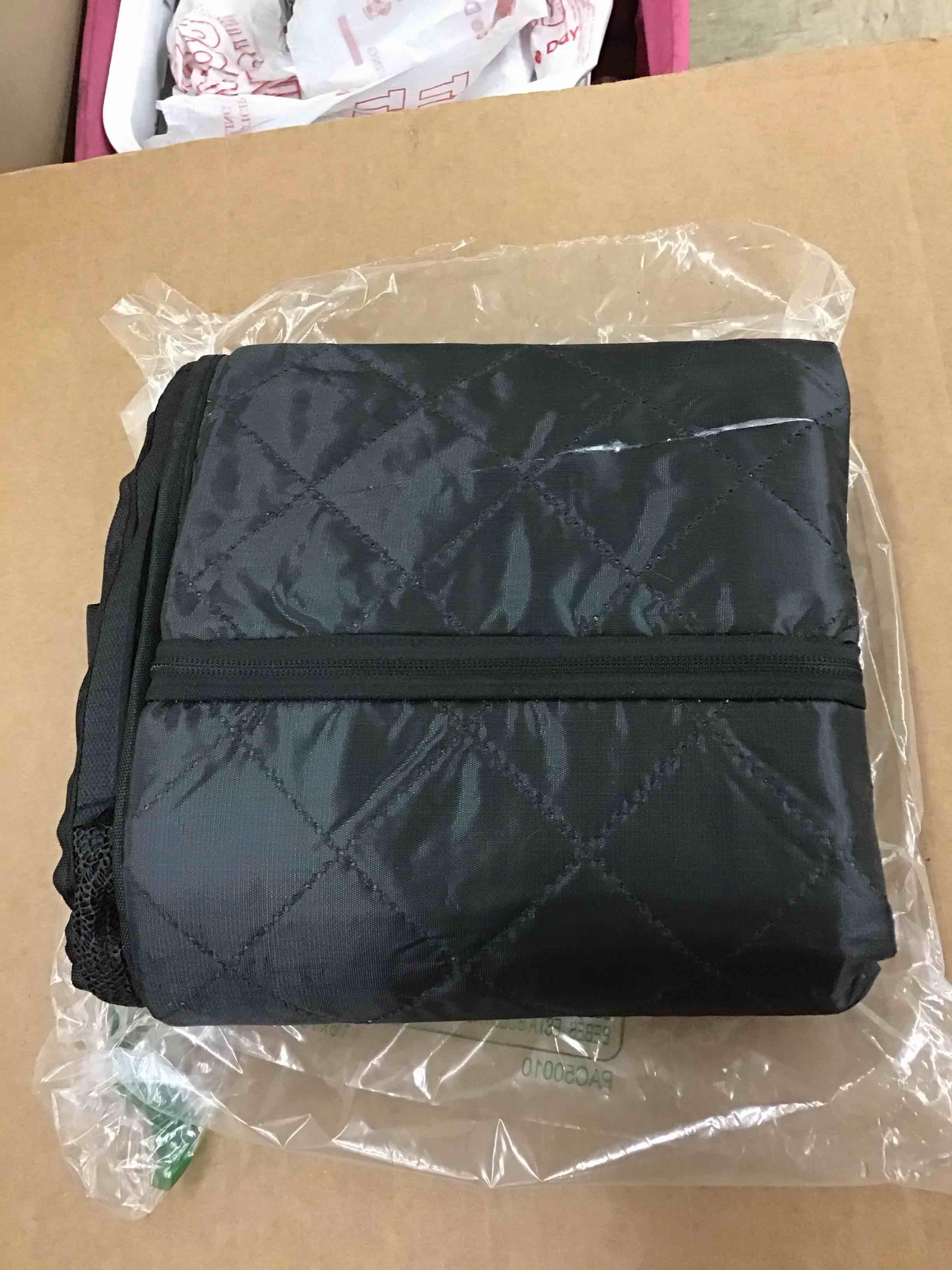 https://s3.amazonaws.com/lotting-images-prod/BoxBids/PPE2249391_1777493693538.jpeg