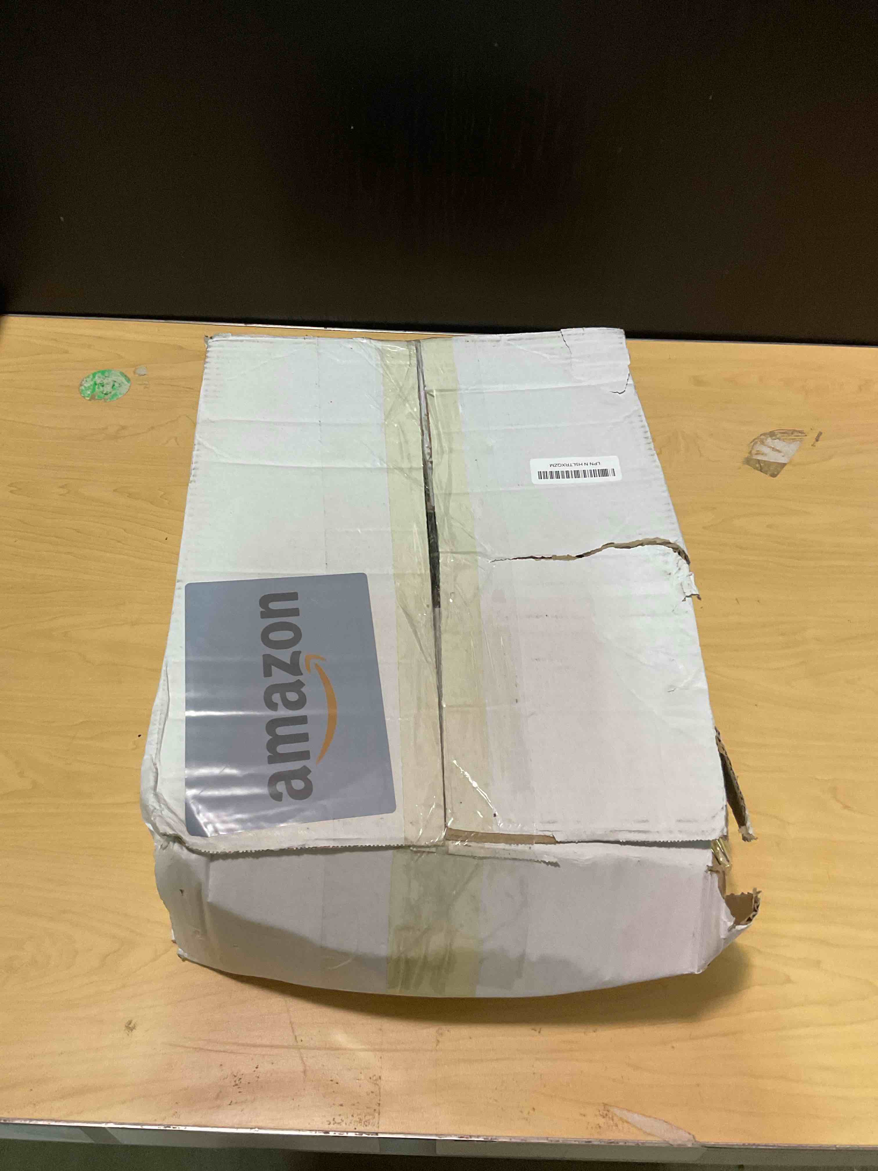 Condition photo showing As Is for Pre Rolled Gold Plastic Silverware with Green Napkins, 100Pac Rolled Cutlery with Green Dinner Napkin, Heavy Duty Gold Plastic Silverware, Disposable Cutlery with Christmas Napkins 100Green