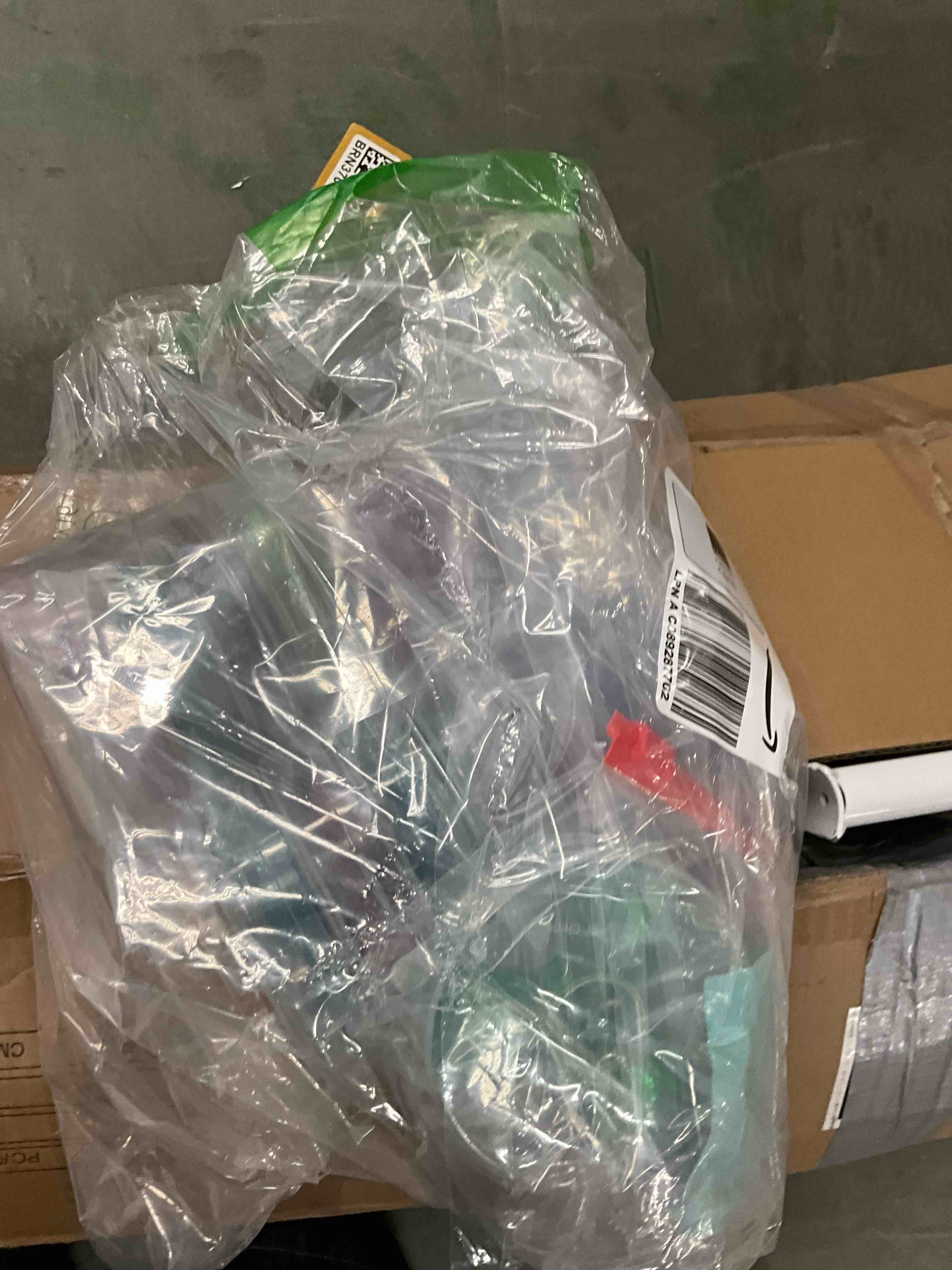 Condition photo showing New/Like New for Lewtemi Fidget Light up Spinners Bulk LED Hand Fidget Adults Glow in The Dark Spinners Valentines Gifts Goodie Bag Stuffers School Prize Return Gift (15 Pcs)