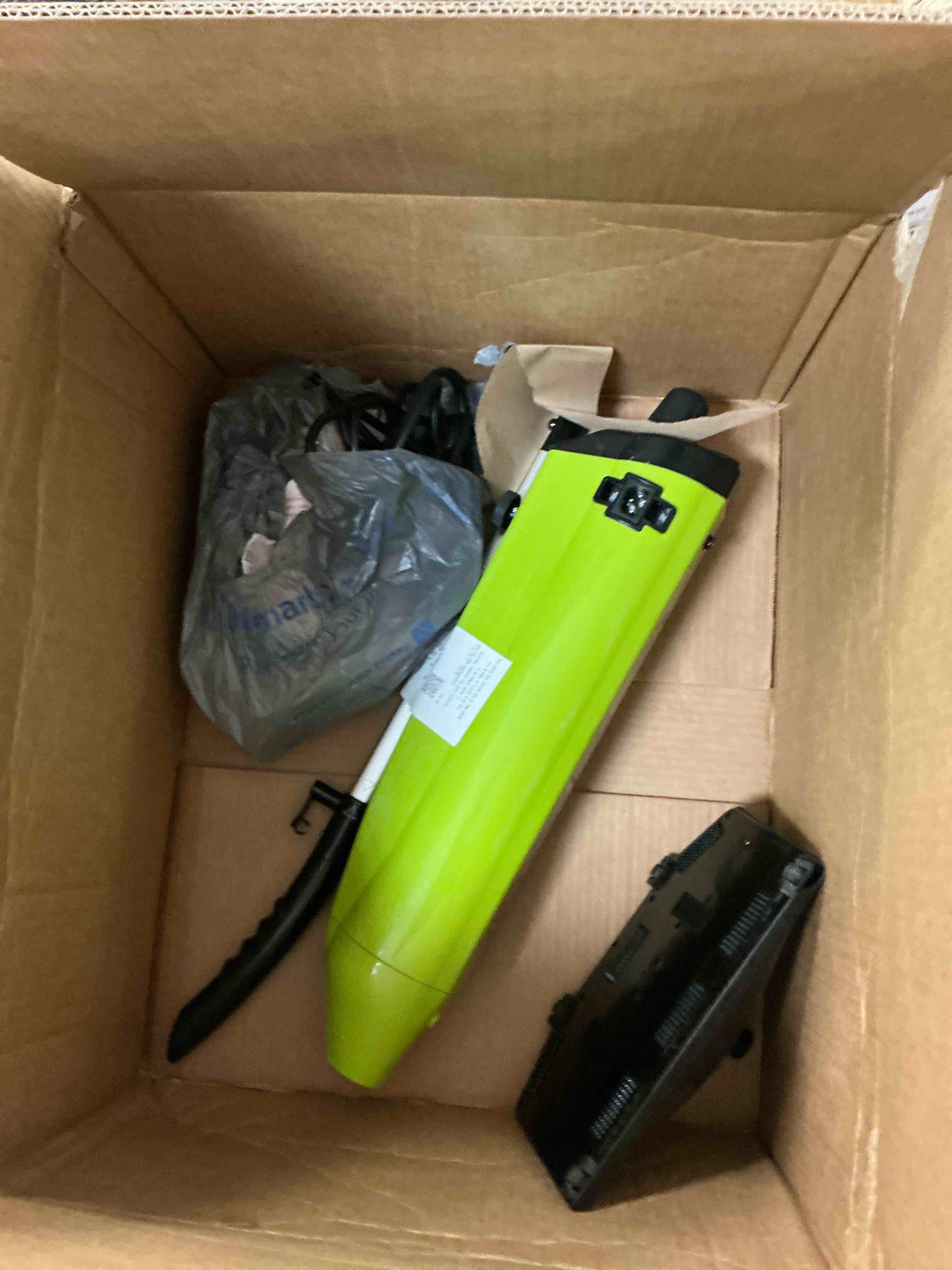 Condition photo showing Good Condition for H2O iGO Cordless Heavy Duty Steam Mop & Steam Cleaner – for Floors Carpet Indoor and Outdoor Use Kitchens & Bathrooms with 3pk of Descalers
