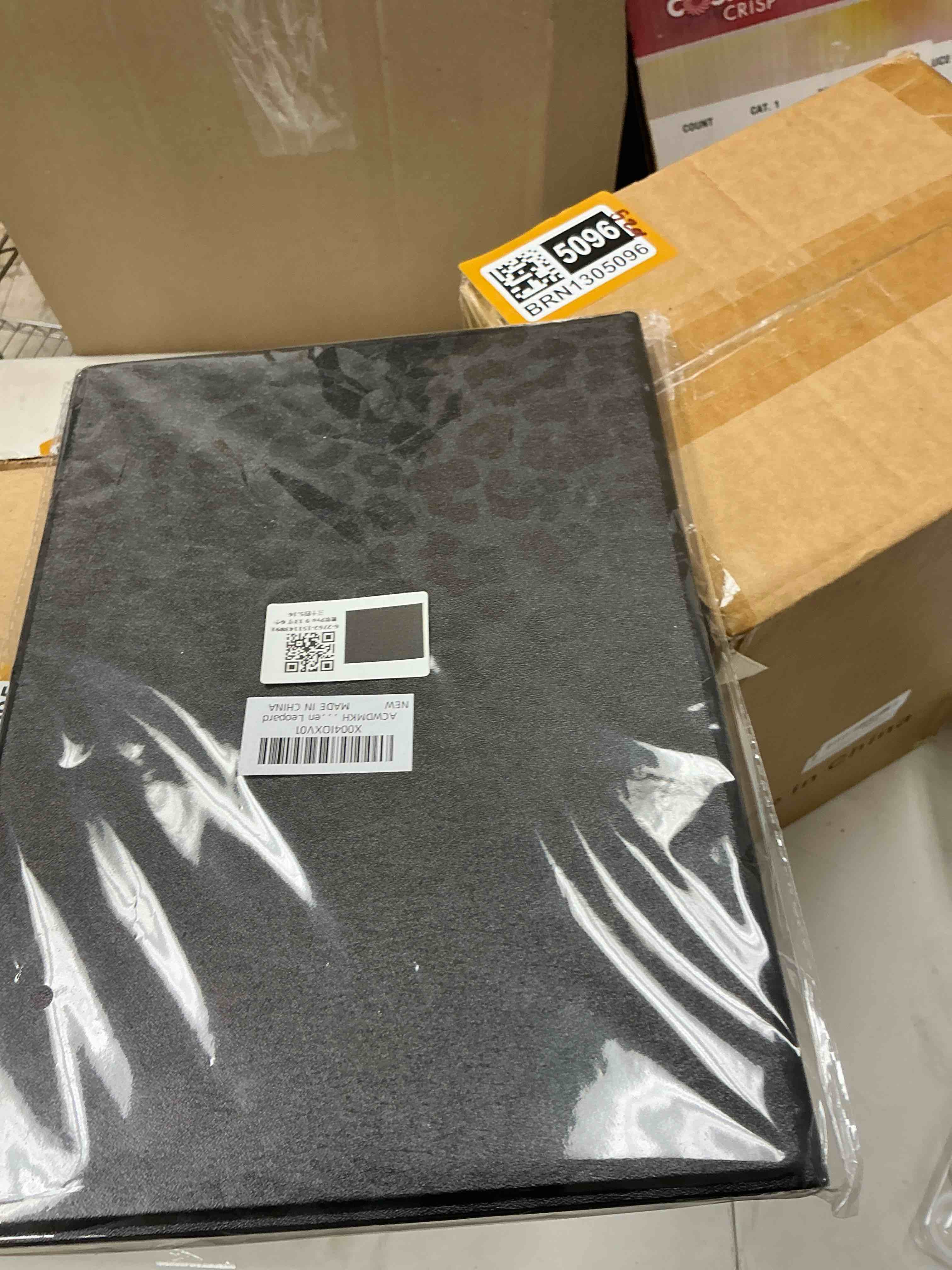 Condition photo showing New/Like New for Case for Microsoft Surface Pro 11/10 / 9 13 Inch,PU Leather Cute Slim Folio Adjustable Stand Cover Case for Surface Pro 11th Edition AI,Black Green Leopard