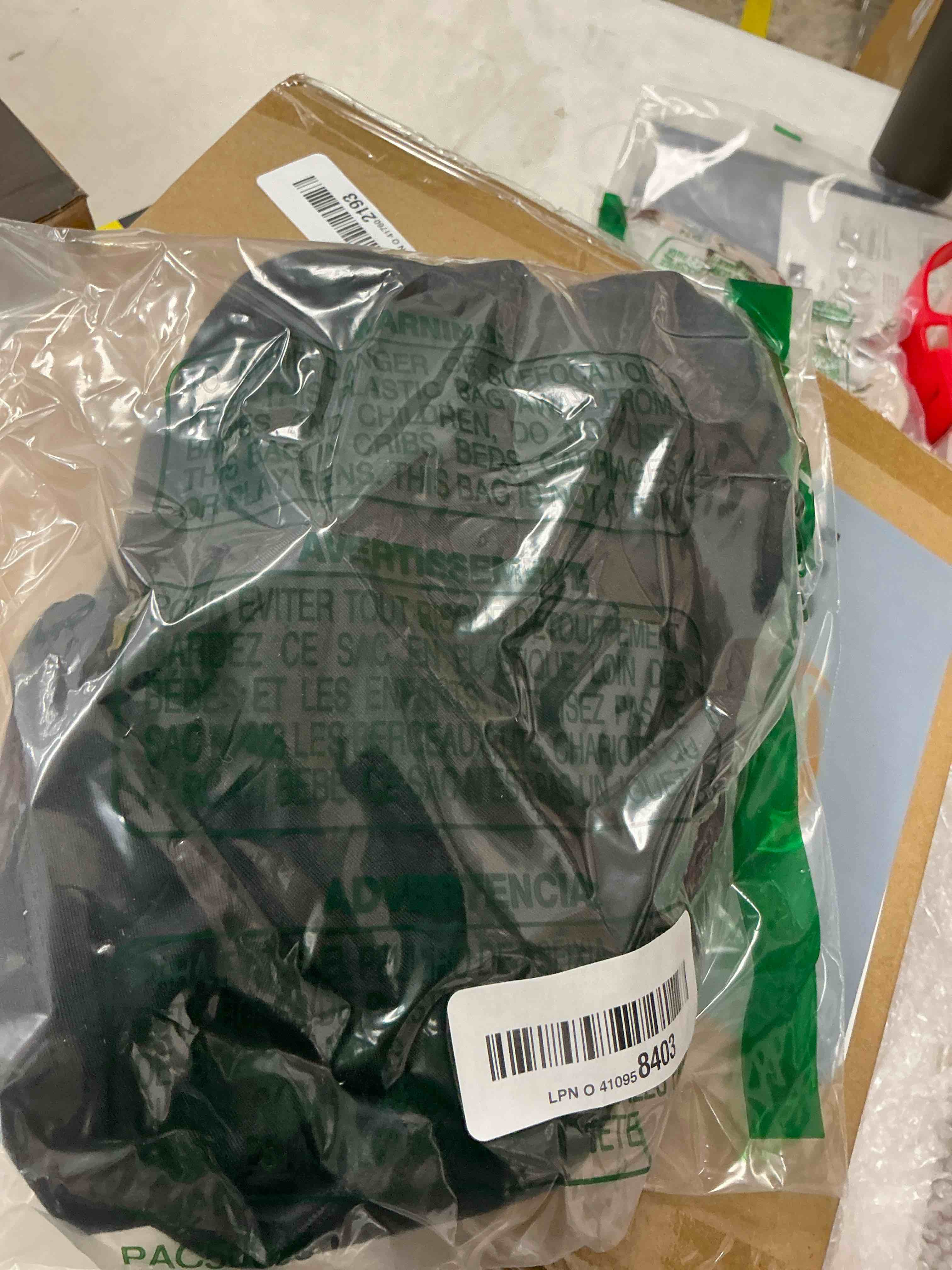 Condition photo showing Good Condition for Hungdao 1 Set Volleyball Knee Pad and Arm Sleeve Volleyball Accessories Stuff Forearm Elbow Sleeve Wrist Guard with Protection Pad and Thumb Hole for Women Men Adult(Classic)