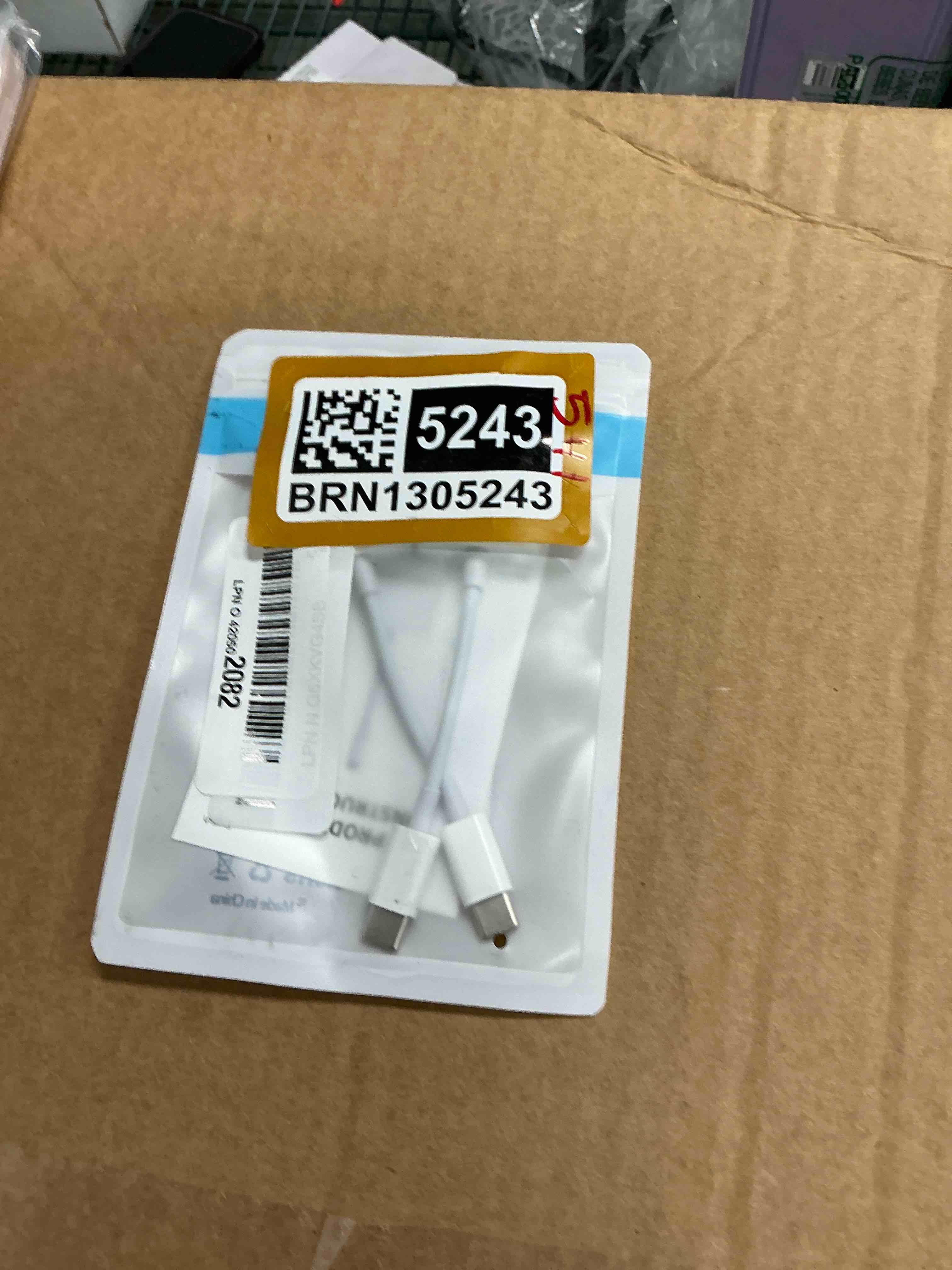 Condition photo showing New/Like New for Seulliya USB C to 3.5mm Headphone Jack and Charger Adapter, 2-in-1 Audio & Fast Charging Splitter for Apple iPhone 17/16/15/Pro/Pro Max, iPad, Samsung, Pixel, and More 2Pack 2 White
