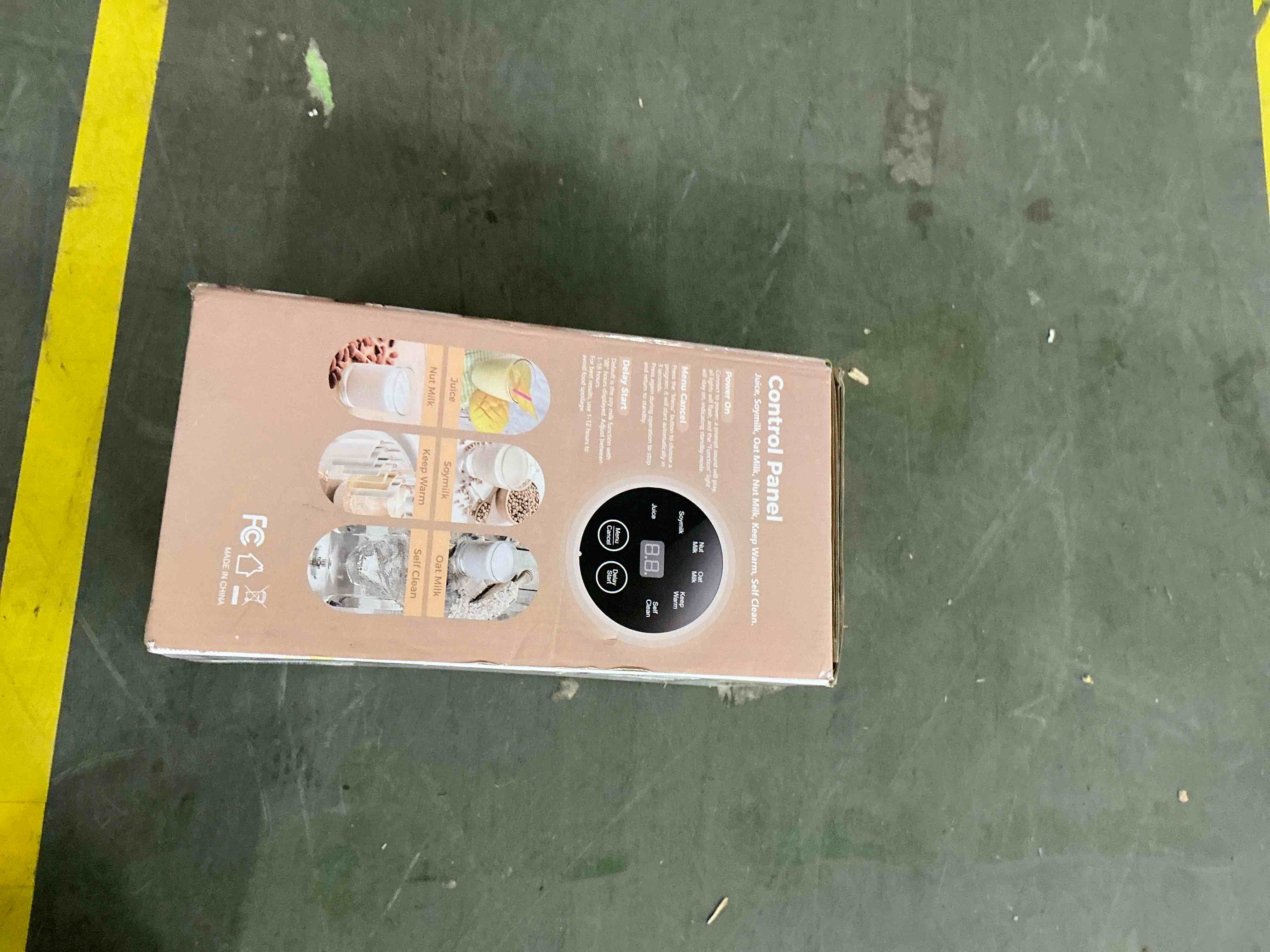 Condition photo showing Good Condition for 7 in 1 Nut Milk Maker Machine 28oz Automatic Milk Maker for Homemade Coconut, Oat, Soy, Plant-Based Milk, Juice with 18H Delay Start/6H Keep Warm/Self Cleaning (White)