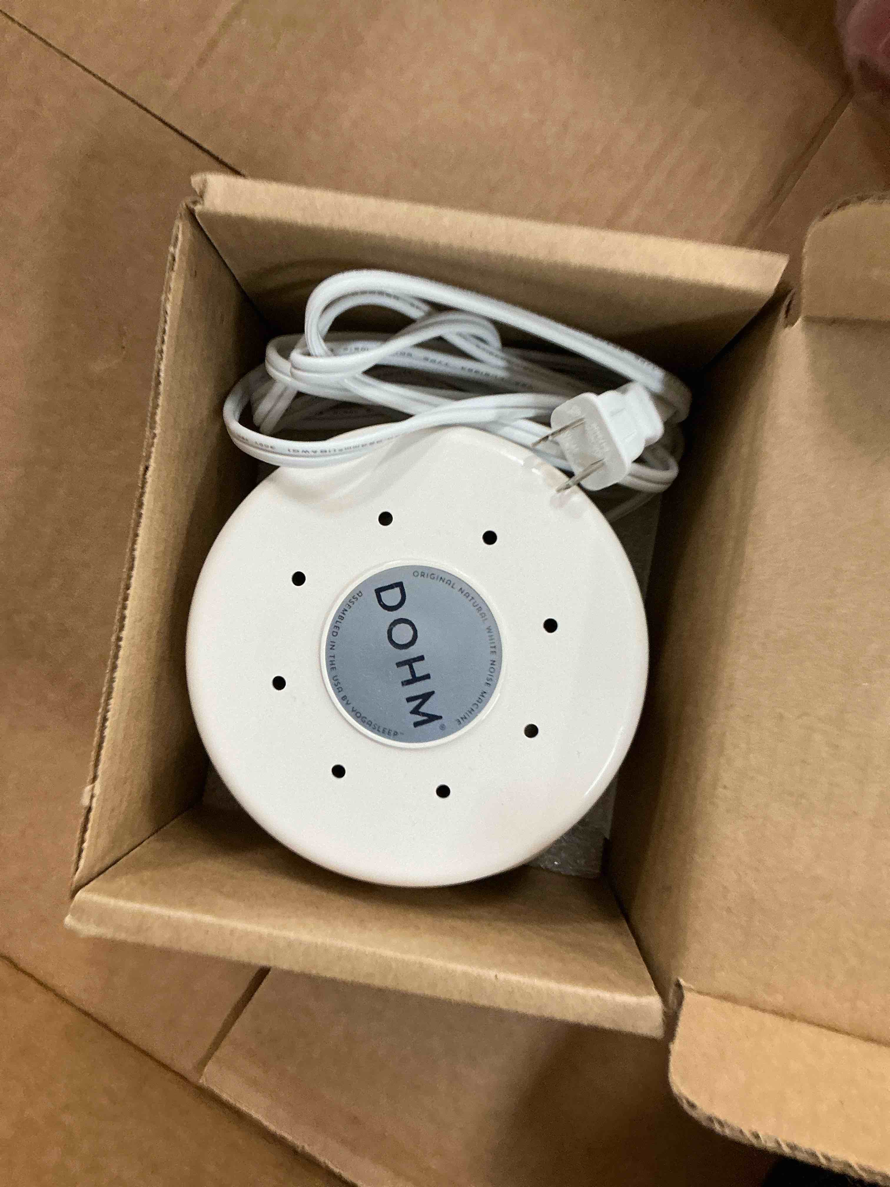 Condition photo showing New/Like New for Yogasleep Dohm UNO White Noise Sound Machine (White) with Real Fan Inside for Non-Looping White Noise, for Travel, Office Privacy, Meditation, Sleep Aid for Adults & Baby, Registry Gift