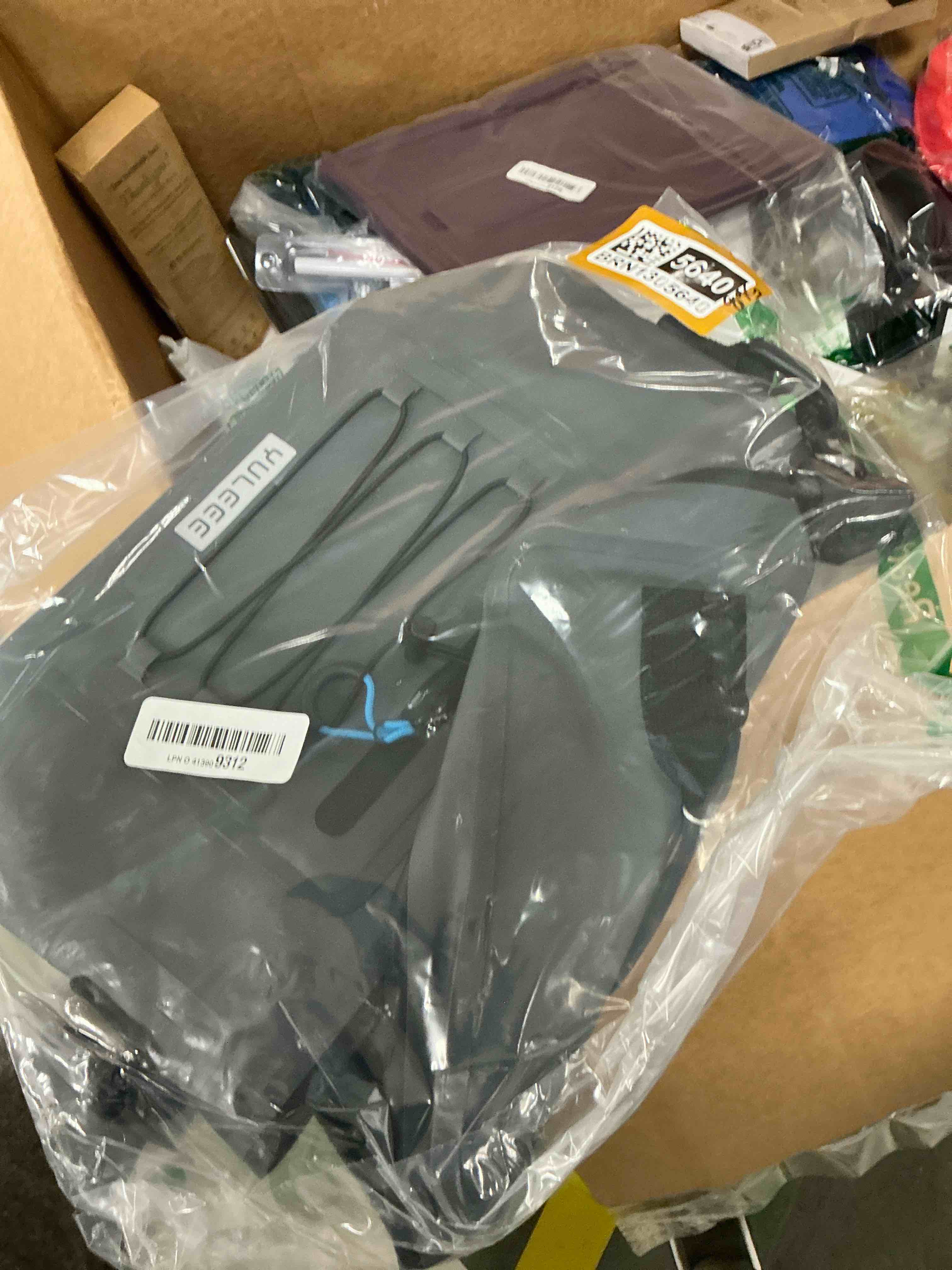 Condition photo showing New/Like New for Cooler Bag, 7/16/30 Can Soft Sided Small Portable Insulated Cooling Pack, Everyday Lunch Cooler, Leakproof Ice Chest for Beach, Camping, Travel, Picnic 7 Can Gray