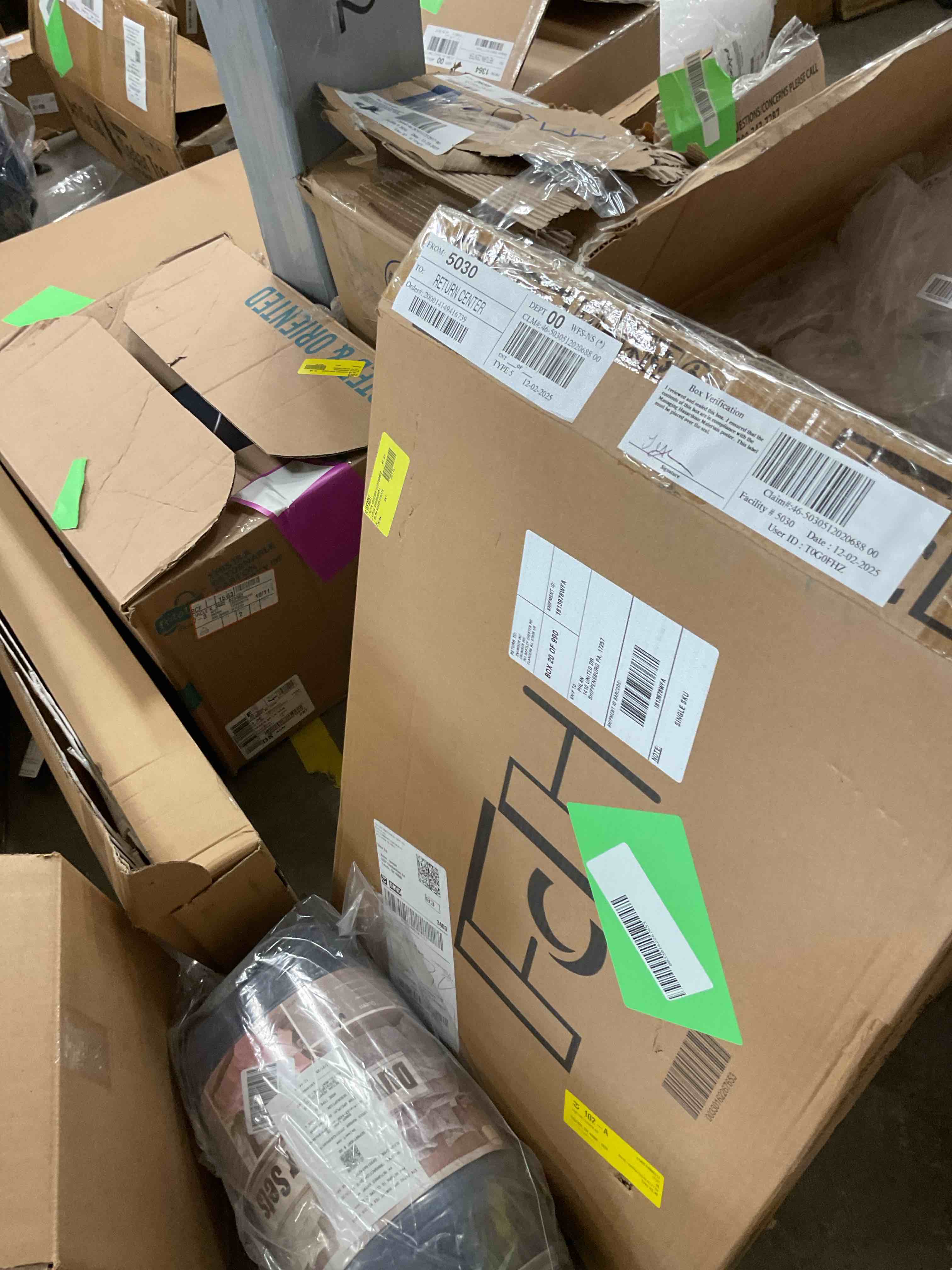 Condition photo showing New/Like New for Ktaxon Side Table Rolling Computer Desk Stand Coffee Sofa End Cart Laptop,Black