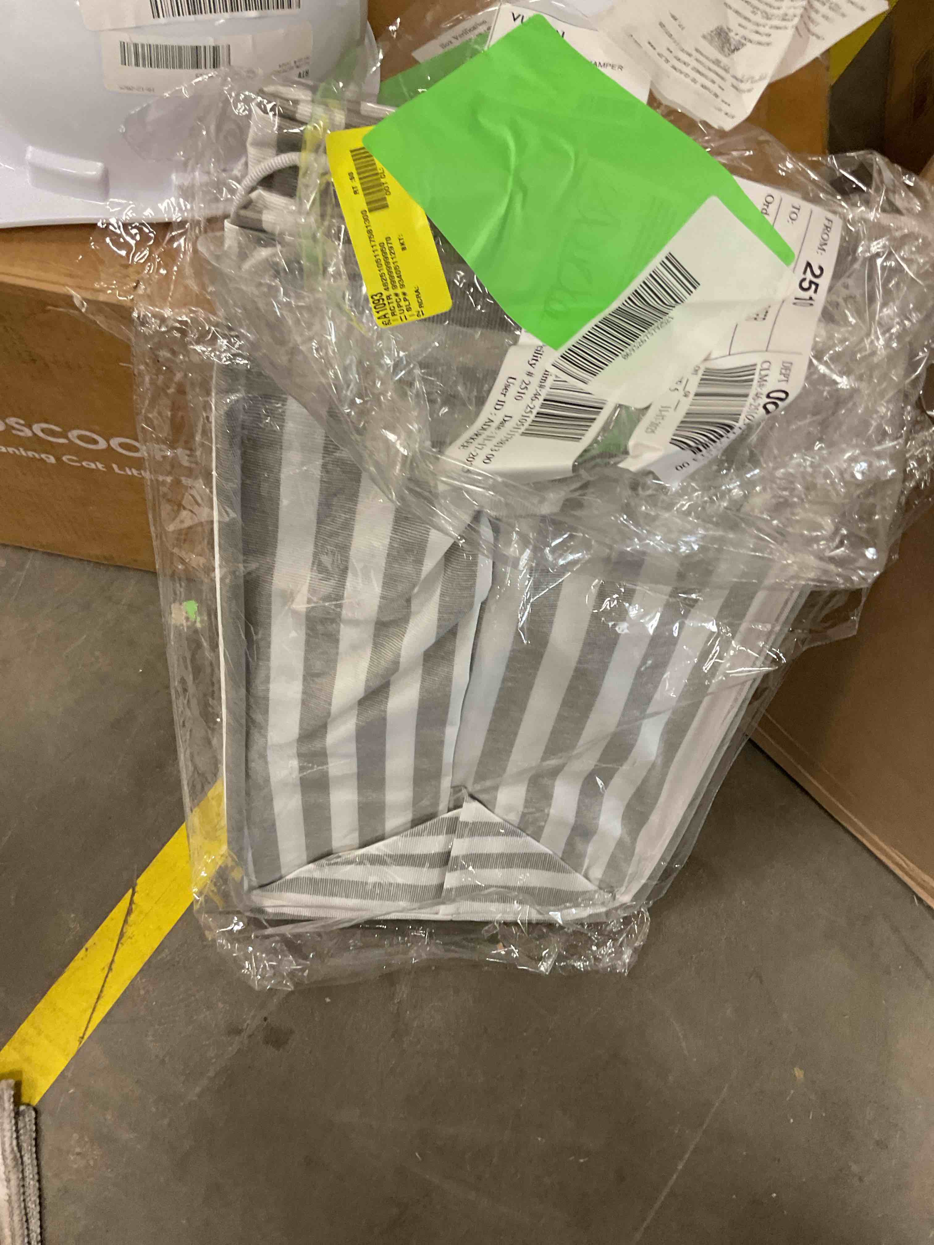 Condition photo showing New/Like New for VUSIGN Laundry Hamper, 2 Pack 100L Large Laundry Basket, Collapsible Waterproof Laundry Bag with Reinforced Easy Carry Handles for Dorm Bedroom Bathroom Clothes Toy Home Storage