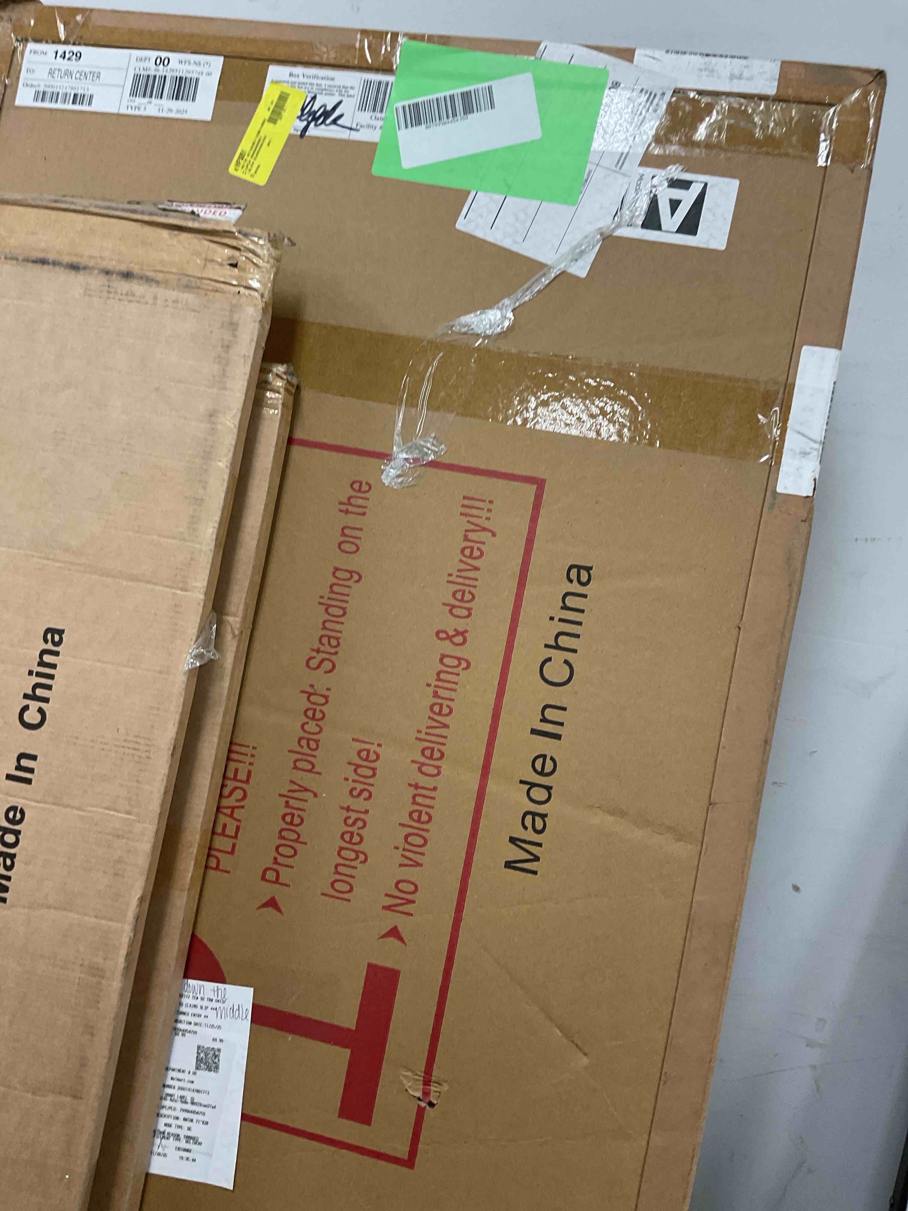 Condition photo showing New/Like New for Antok 71"x28" Arched Full Length Mirror with Stand - Black Frame Standing Floor Mirror, Full Body Mirror, Shatterproof, Freestanding/Wall Mount, for Bedroom, Dressing Room