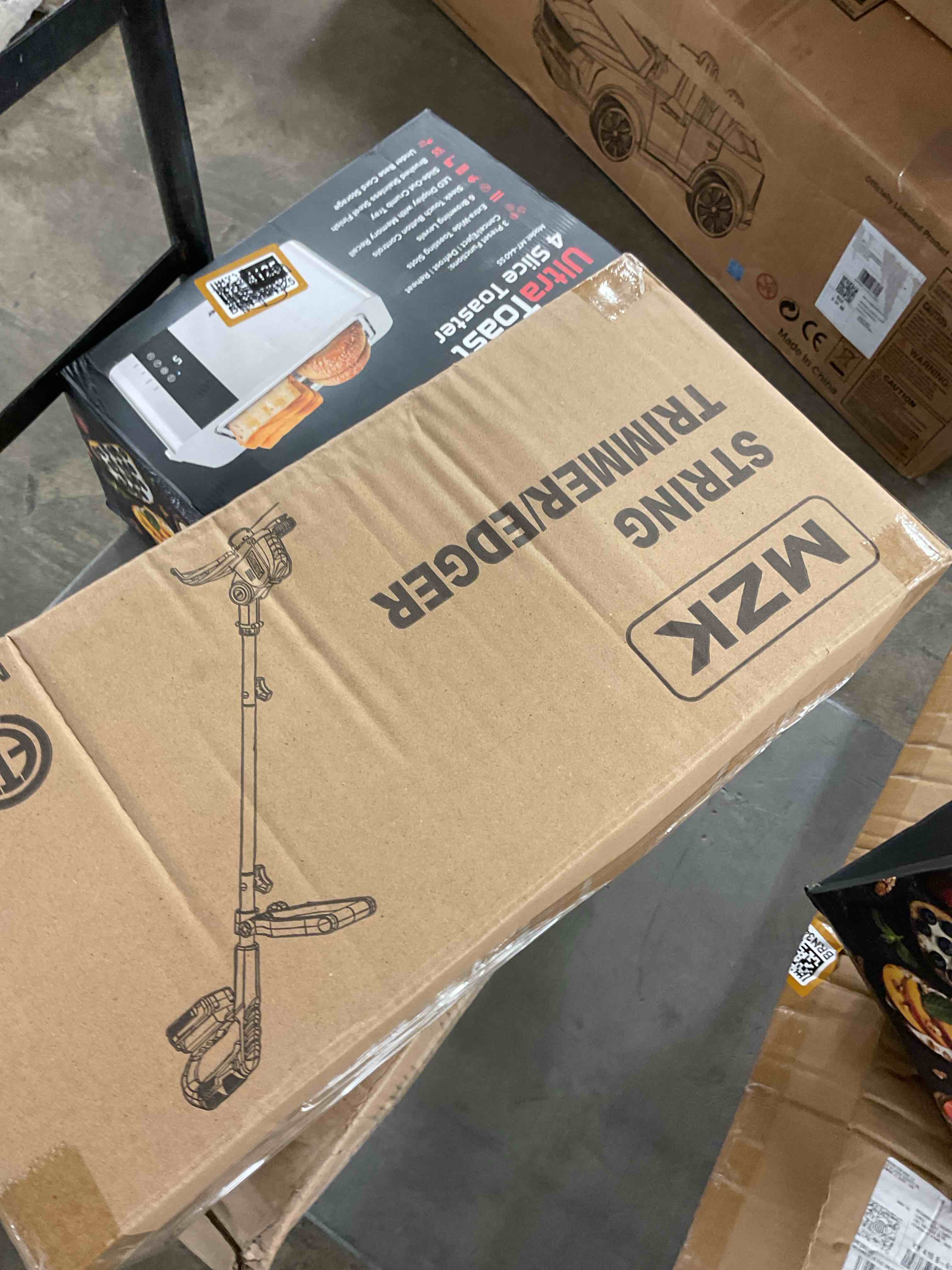 Condition photo showing Good Condition for MZK 20V 12'' Cordless String Trimmer, Grass Trimmer&Edger with 8 Replacement Spools, Battery Powered Weed Trimmer with Auto Line Feed for Garden, Lawn(2 * 2AH Battery and Charger Included),ST12D07 12" Black, Red