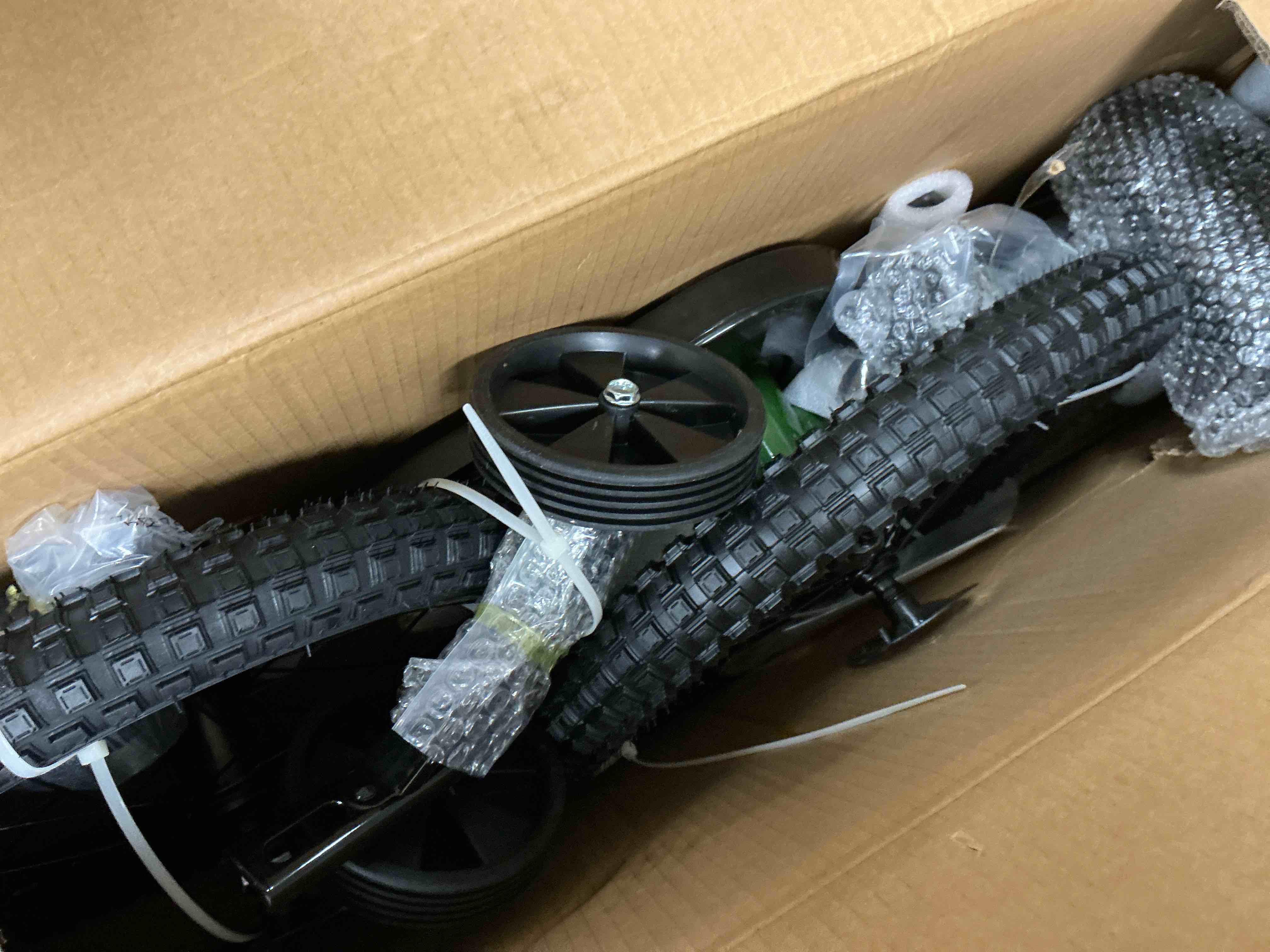 Condition photo showing New/Like New for Naipo 16 in Green Kid Bike Kickstand with Training Wheels Children Bikes Boys Girls