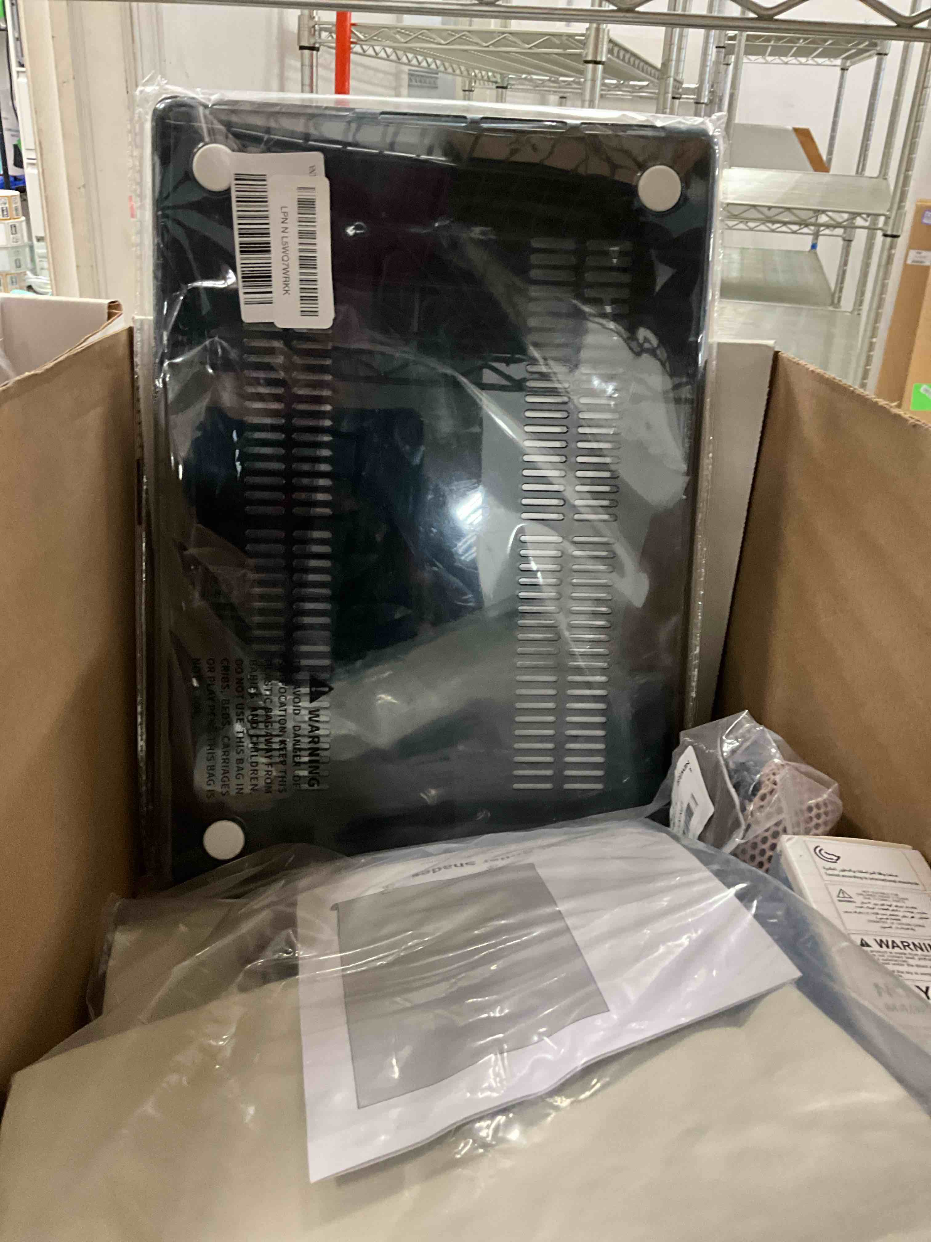 Condition photo showing Good Condition for Mektron Case for MacBook Pro 16" M4 A3403 A3186 M3 A2991 M2 A2780 M1 A2485 (2021/2023/2024) Pro/Max with Touch ID, Hard Shell Plastic Laptop Cover Keyboard Cover Screen Protector, Dahlia Flower C035