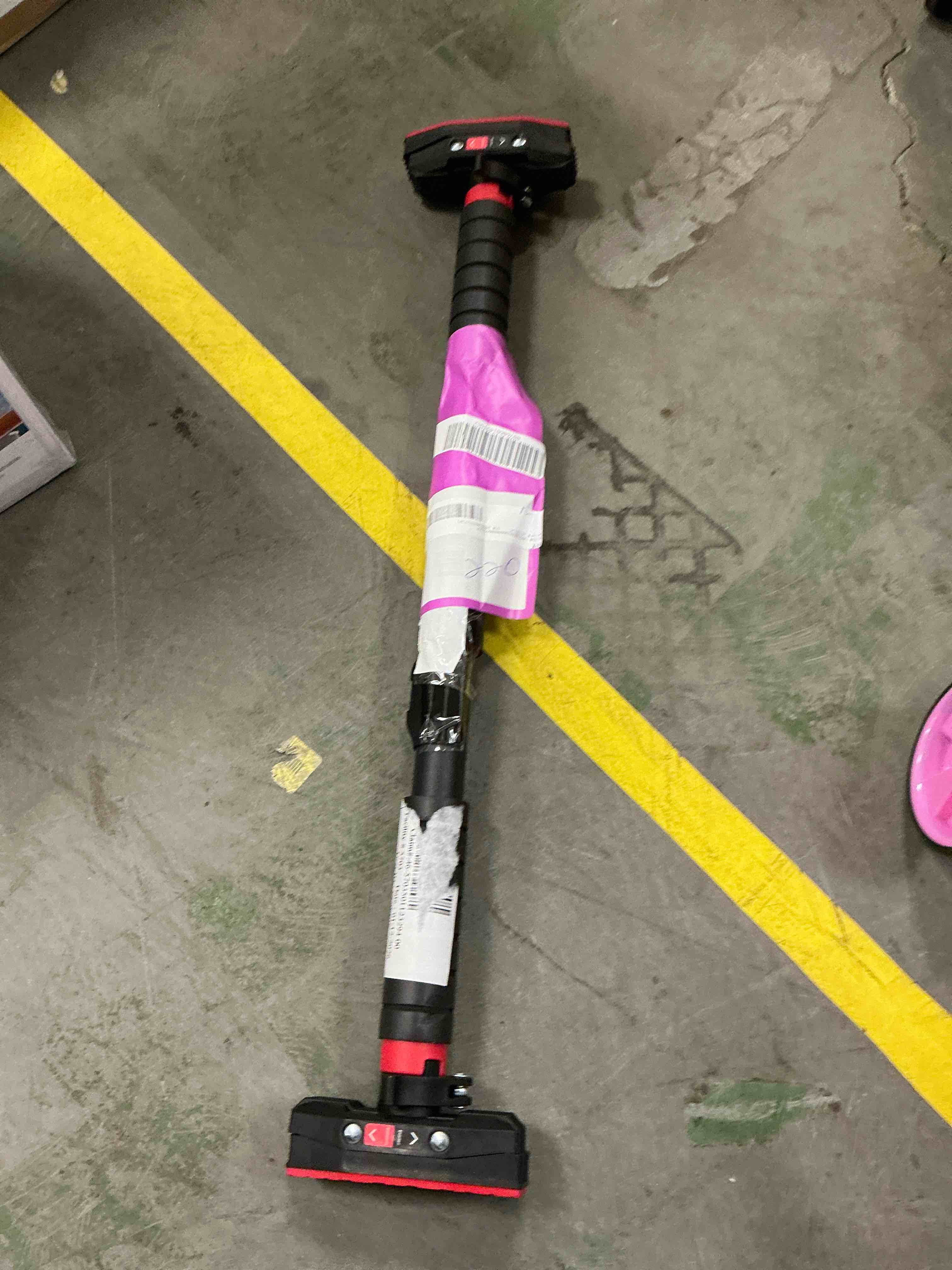 Condition photo showing Good Condition for stusgo Pull Up Bar for Doorway  Home Indoor Chin Up Bar with No Screws  No Punching Adjustable Width Pull Up Bar[69-92cm]  Strength Training Equipment Pullup Bar for Home Gym Upper Body Workout