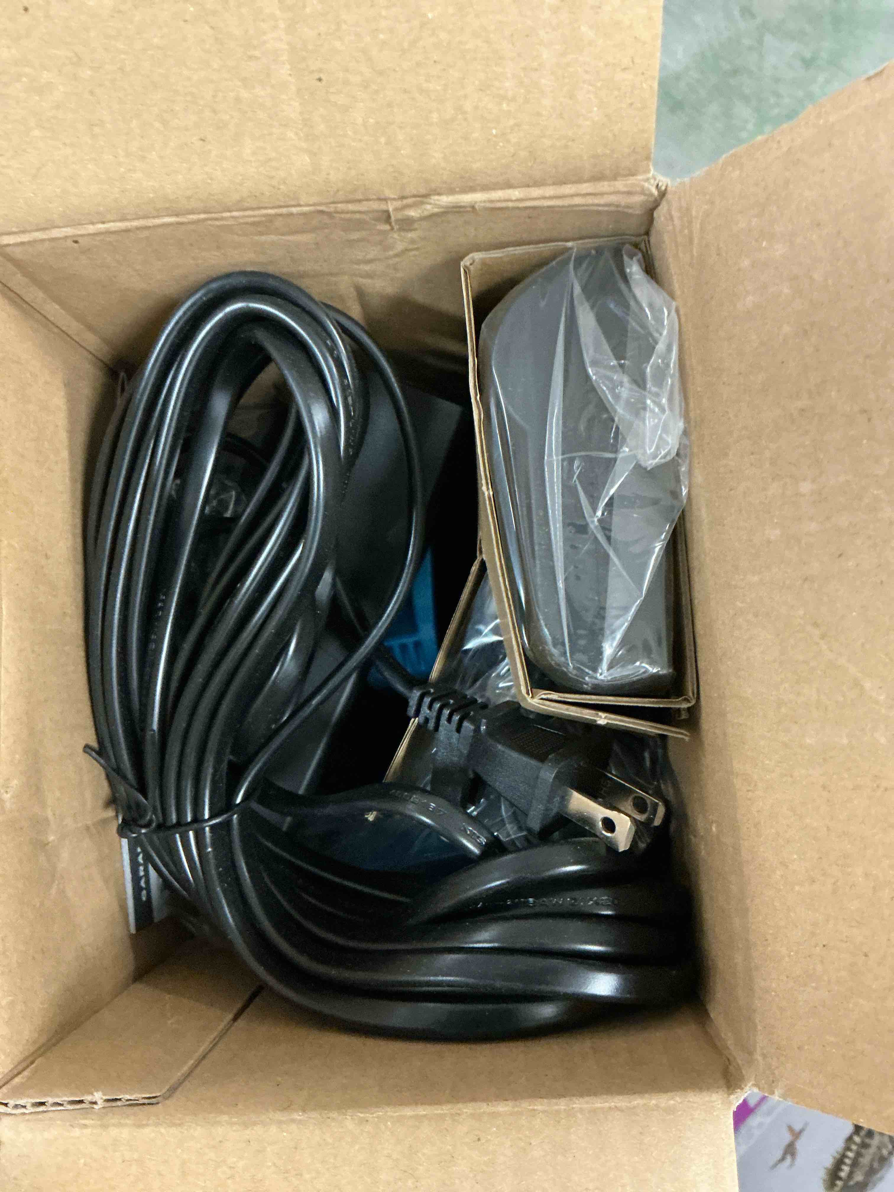 Condition photo showing New/Like New for BLACK+DECKER™ PowerSeries Flex 3-in-1 Multi-Surface Vacuum (BDSV53)