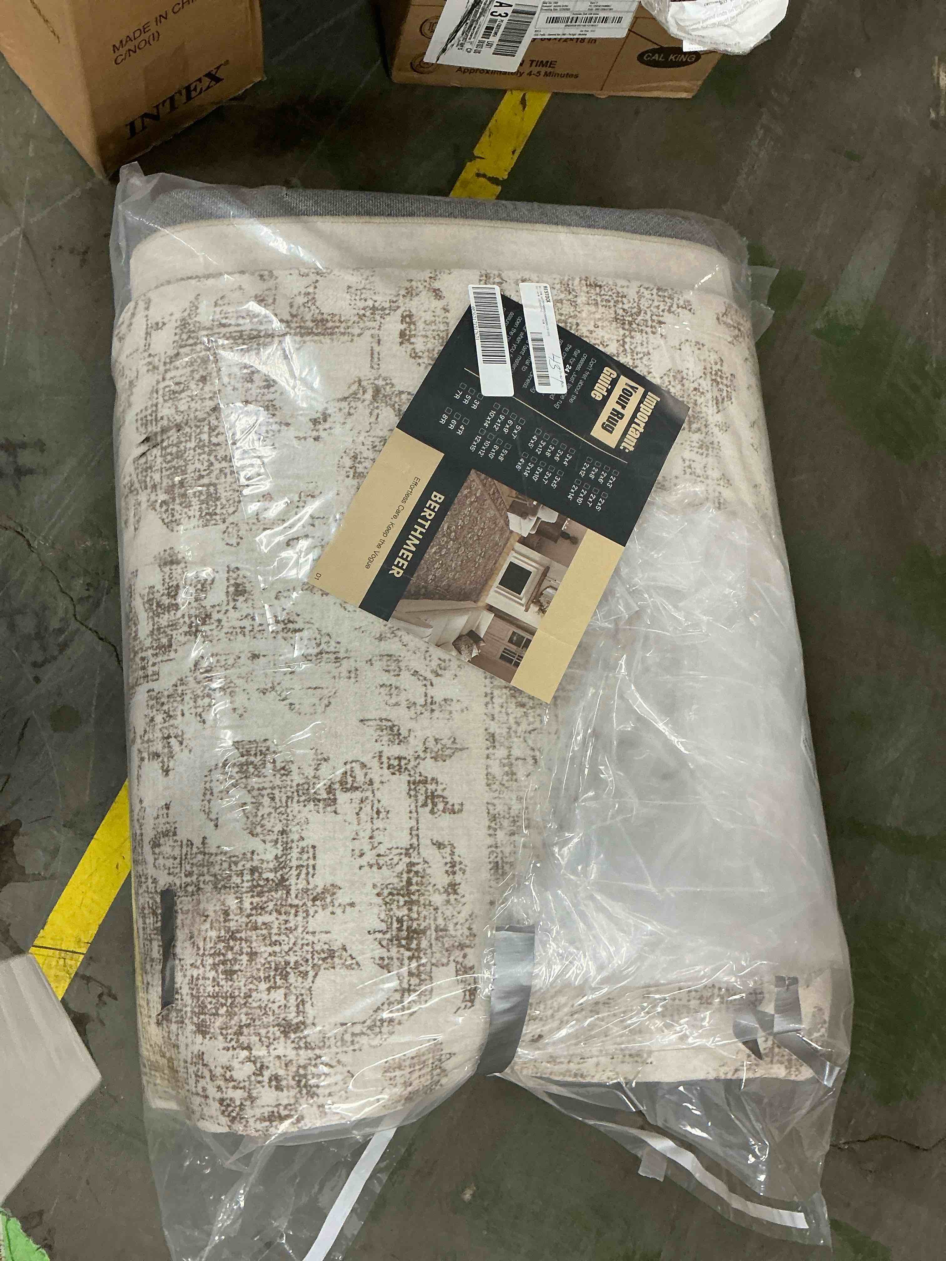 Condition photo showing Good Condition for BERTHMEER 10 x12  Area Rugs for Living Room Dining Room Bedroom Farmhouse Office Large Rug Distressed Vintage Washable Traditional Non Slip Brown Rugs Carpets