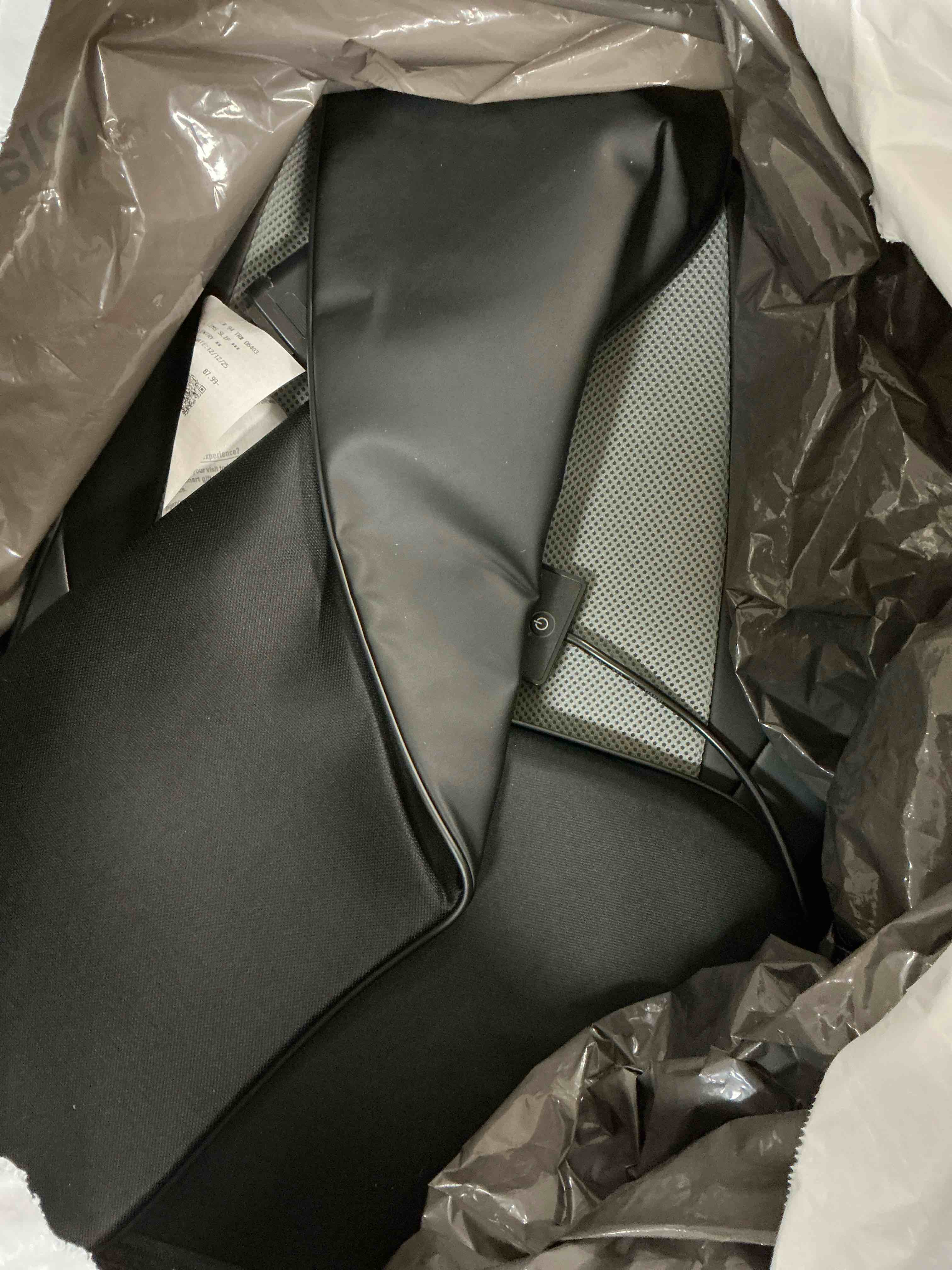 Condition photo showing Good Condition for Snailax Shiatsu Back Massager with Heat for Pain Relief Deep Kneading Massage Pad for Office Home Use