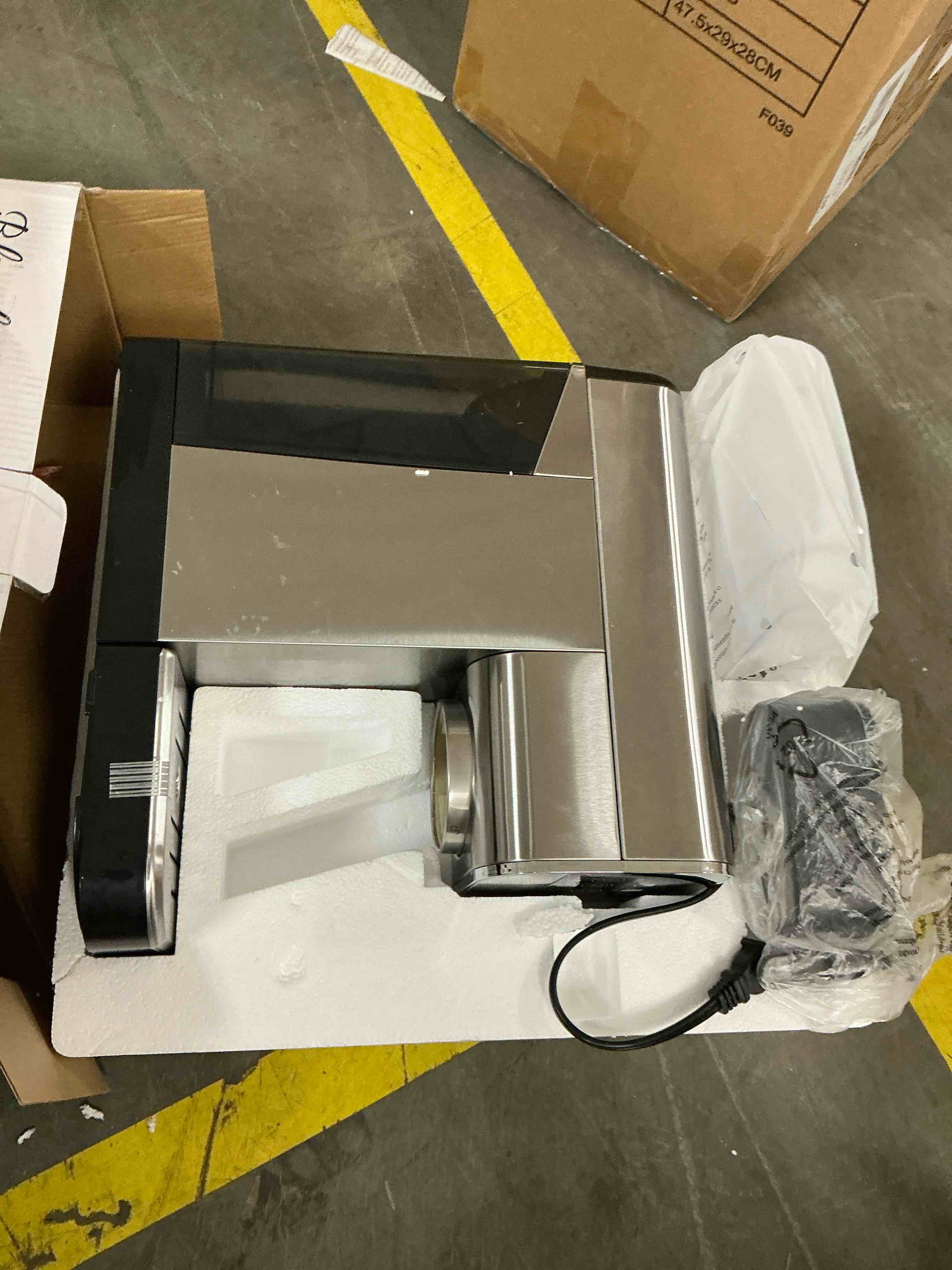 Condition photo showing Good Condition for Bluebow Espresso Coffee Machine, 20 Bar Cappuccino & Latte Maker with Auto Milk Frother, Compact Design with Cup Warmer,Stainless Steel