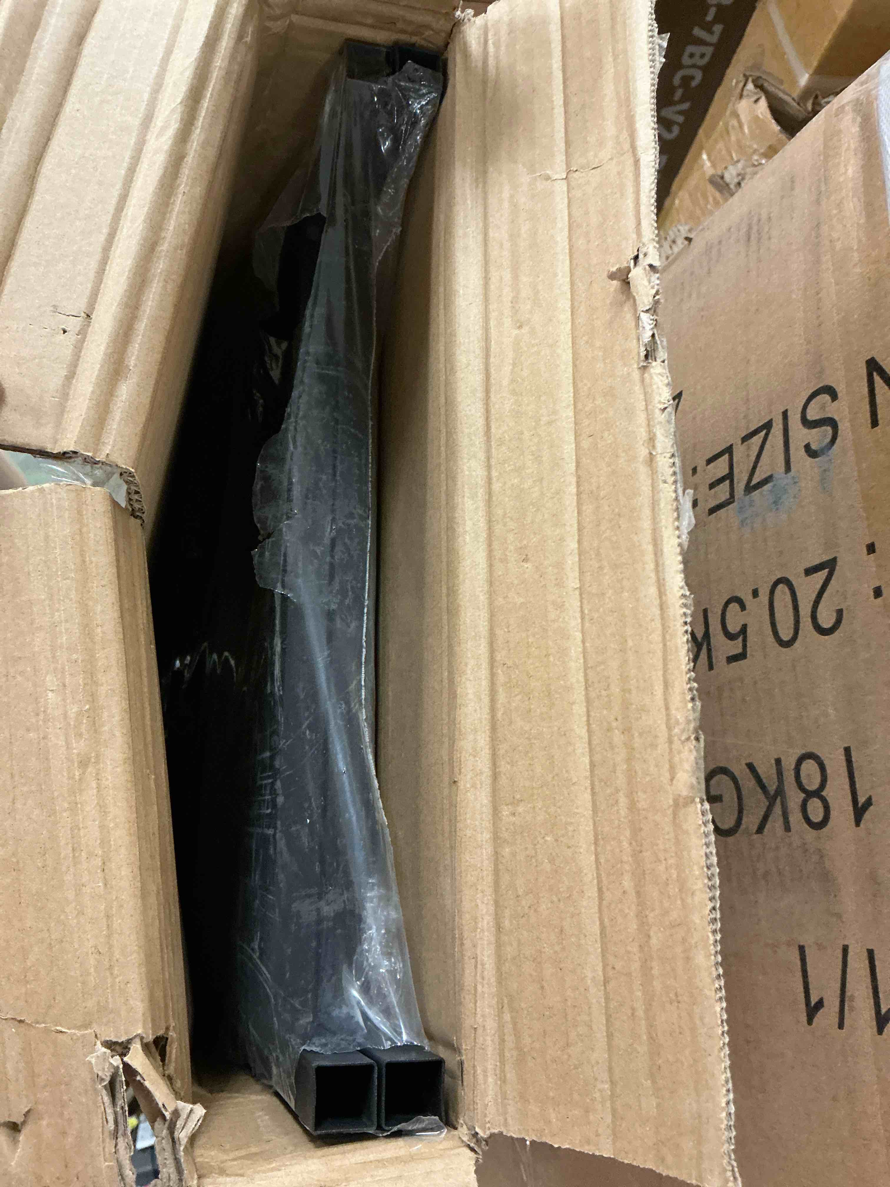 Condition photo showing New/Like New for Movable Wire Rack, Heavy-Duty 4-Tier Storage Shelf with 3 Baskets and Wheels, Metal Shelves Organizer for Kitchen, Bathroom, Office, Garage, 31.5''L*12.6''W*42.5''H