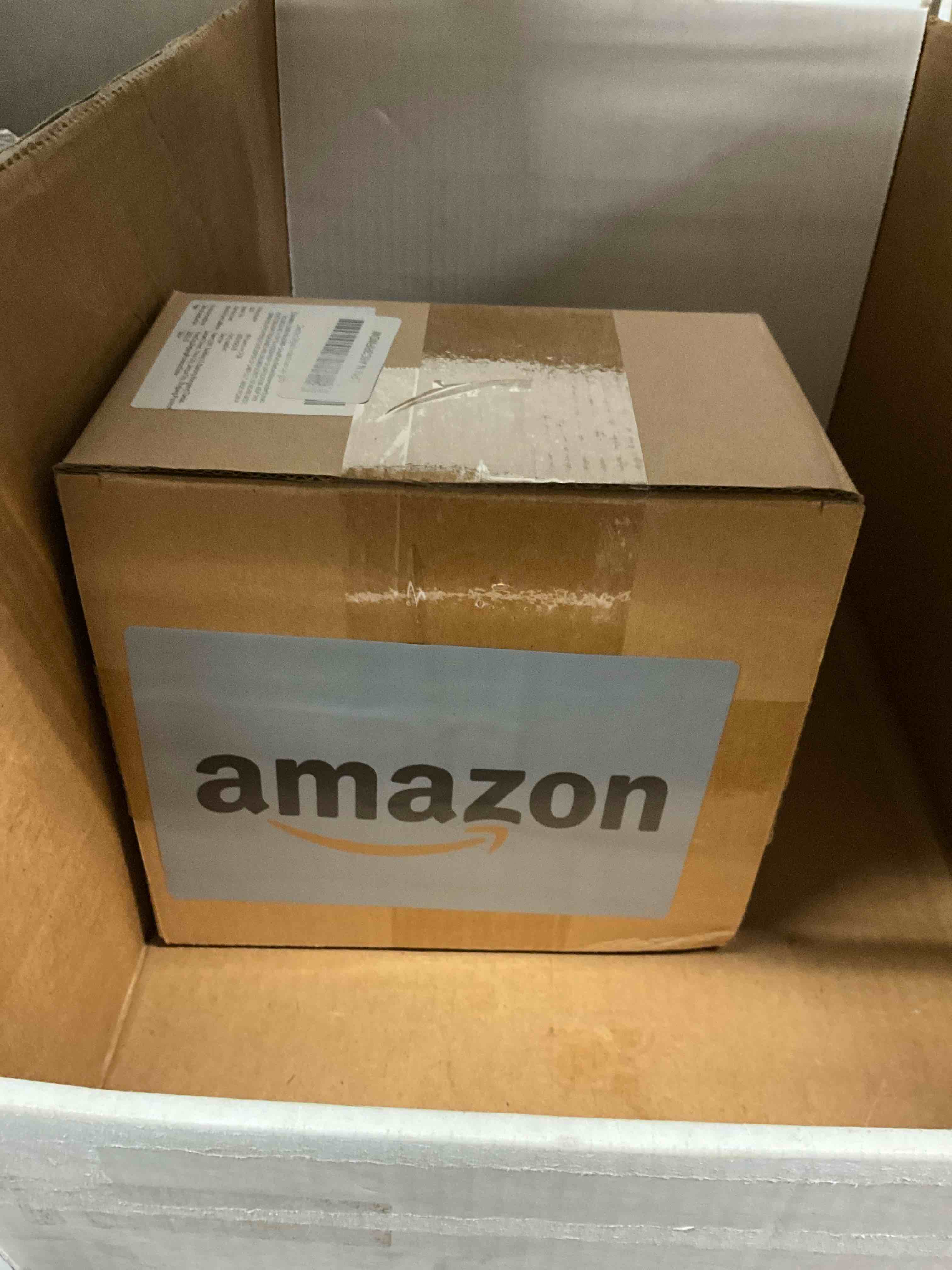 Condition photo showing Good Condition for Valentines Day Gifts for Kids - 28 Pack Giant Colorful Stationery Set with Valentine's Cards for School Classroom Class Party Favor - Valentine Gift Exchange for Boys Girls Toddler LP-28