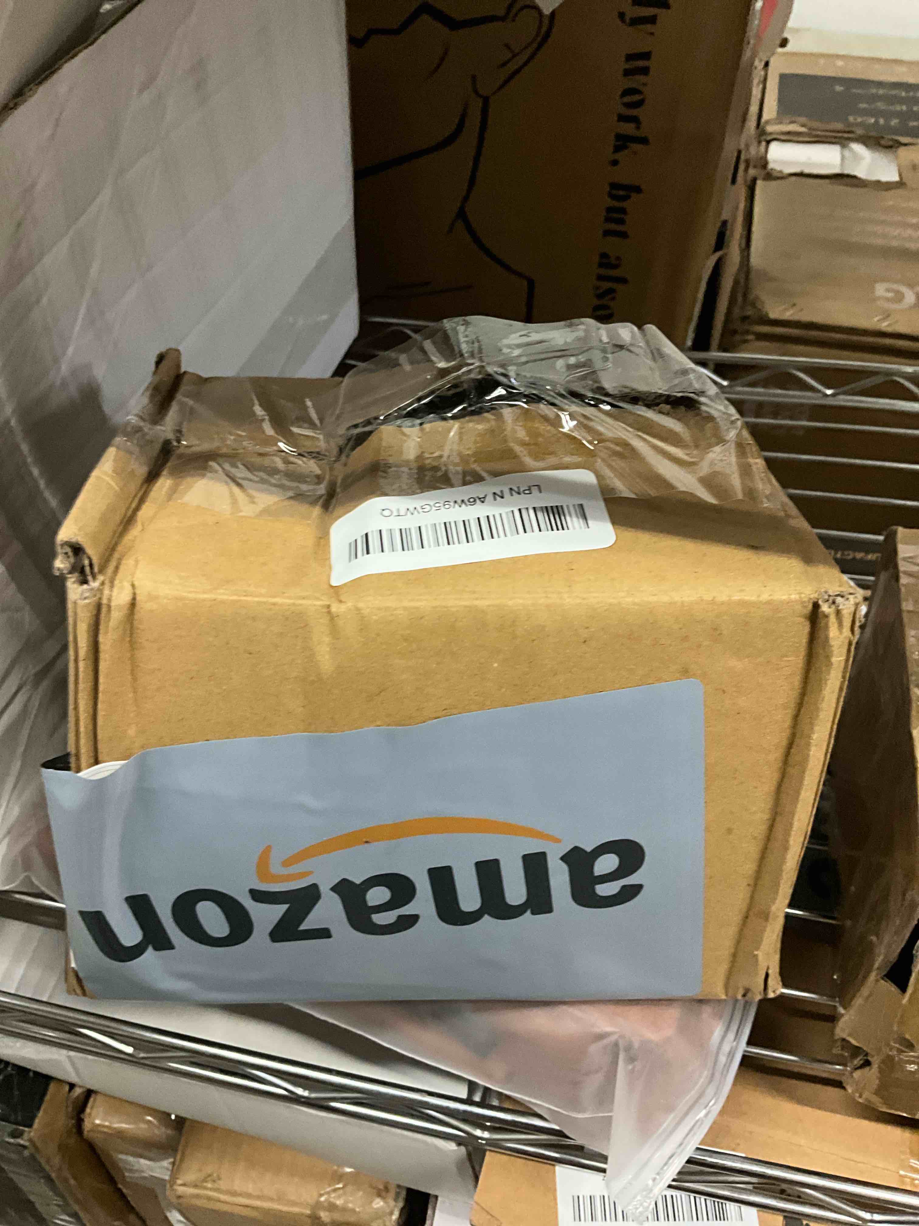 Condition photo showing Good Condition for 30 Pcs Travel Hangers Portable Foldable Travel Hanger Organizer, Plastic Cruise Essentials Clothes Drying Rack Folding Hangers for Camping Flying RV Europe Vacation Essentials Suitcase, Black 30 Pack Black