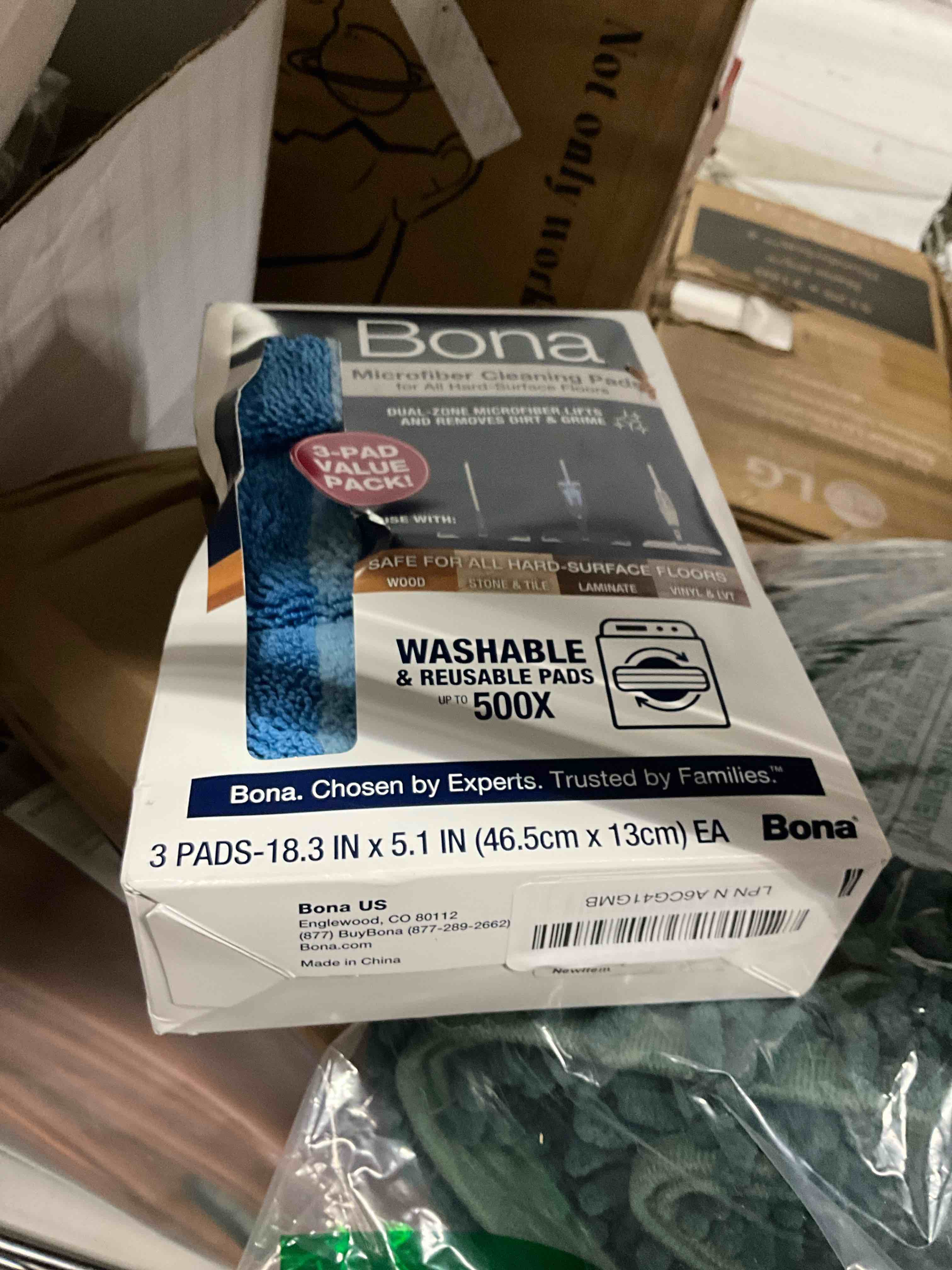 Condition photo showing Good Condition for Bona Microfiber Cleaning Pad for Hardwood & Hard Surface Floors - 3 Pack - For Use With Bona Mop - Dual Zone Cleaning Design for Faster Cleanup