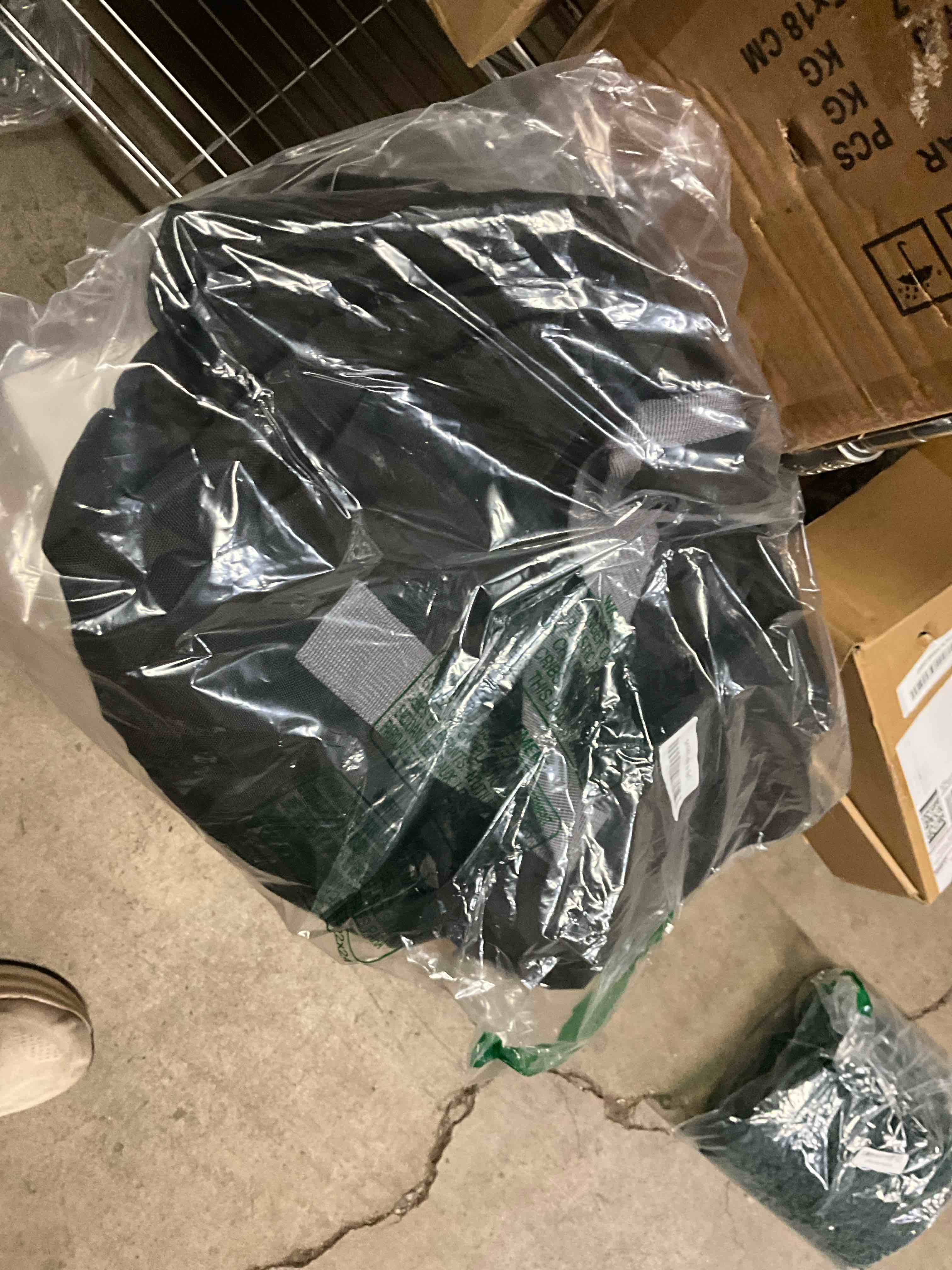 Condition photo showing Good Condition for Felipe Varela Duffle Bag with Shoes Compartment and Adjustable Strap,Foldable Travel Duffel Bags for Men Women,Waterproof Duffel Bags A Black 65L