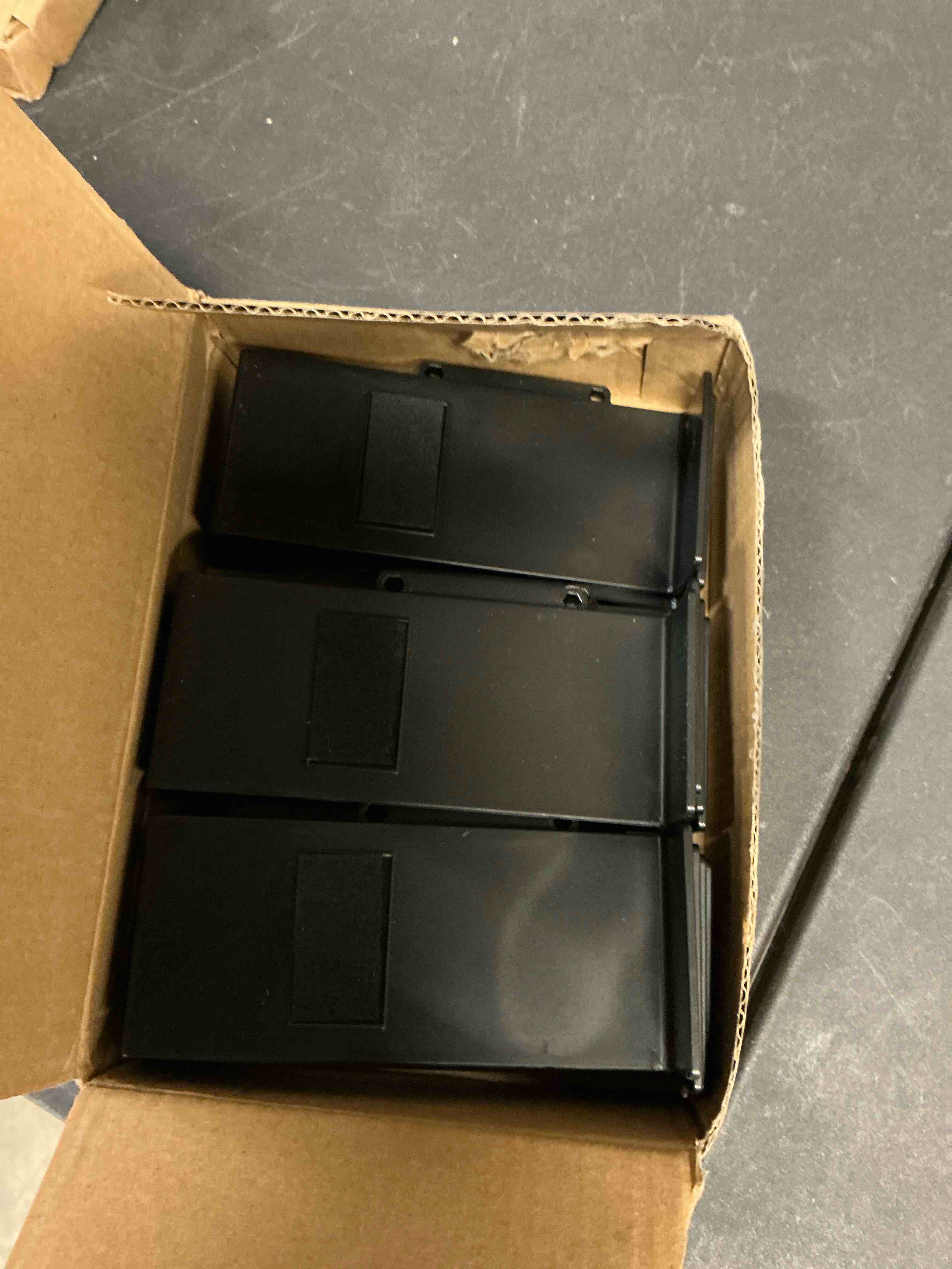 Condition photo showing Good Condition for Famhap Spice Drawer Organizer, 12PCS Interlocking Expandable Seasoning Rack Tray Insert for Kitchen Drawers, Spice Rack Drawer for Spice Jars 12pcs Black