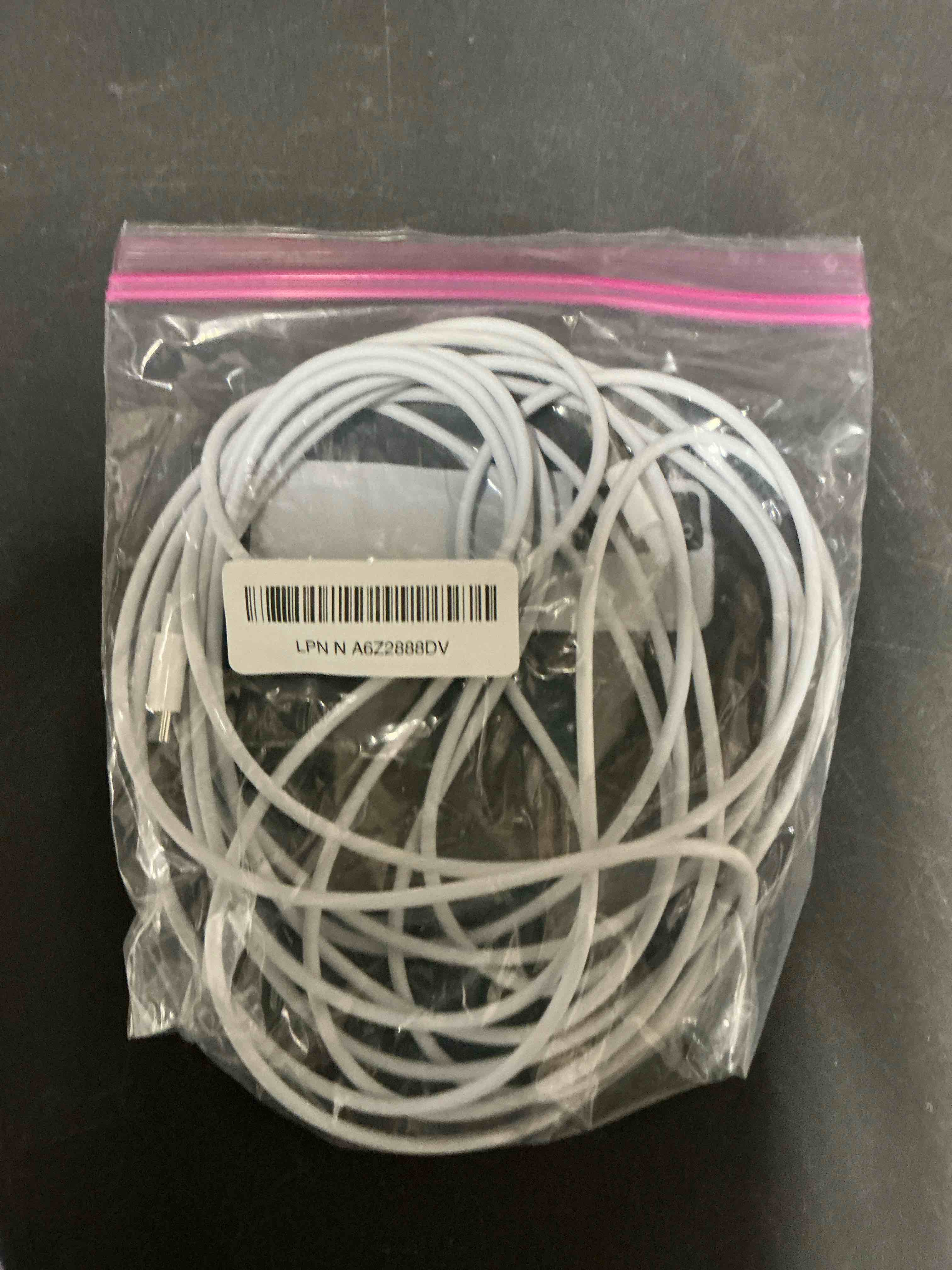 Condition photo showing Good Condition for 1 piece Extra Long USB C Cable Fast Charging 15FT, [Apple MFi] Long USB A to USB C Cable for iPhone17 16 15 Charger Cord 5m,Type C Cable C Charger for iPhone 16 15 Pro Max/16 15 Plus/iPad Pro/Google-White 