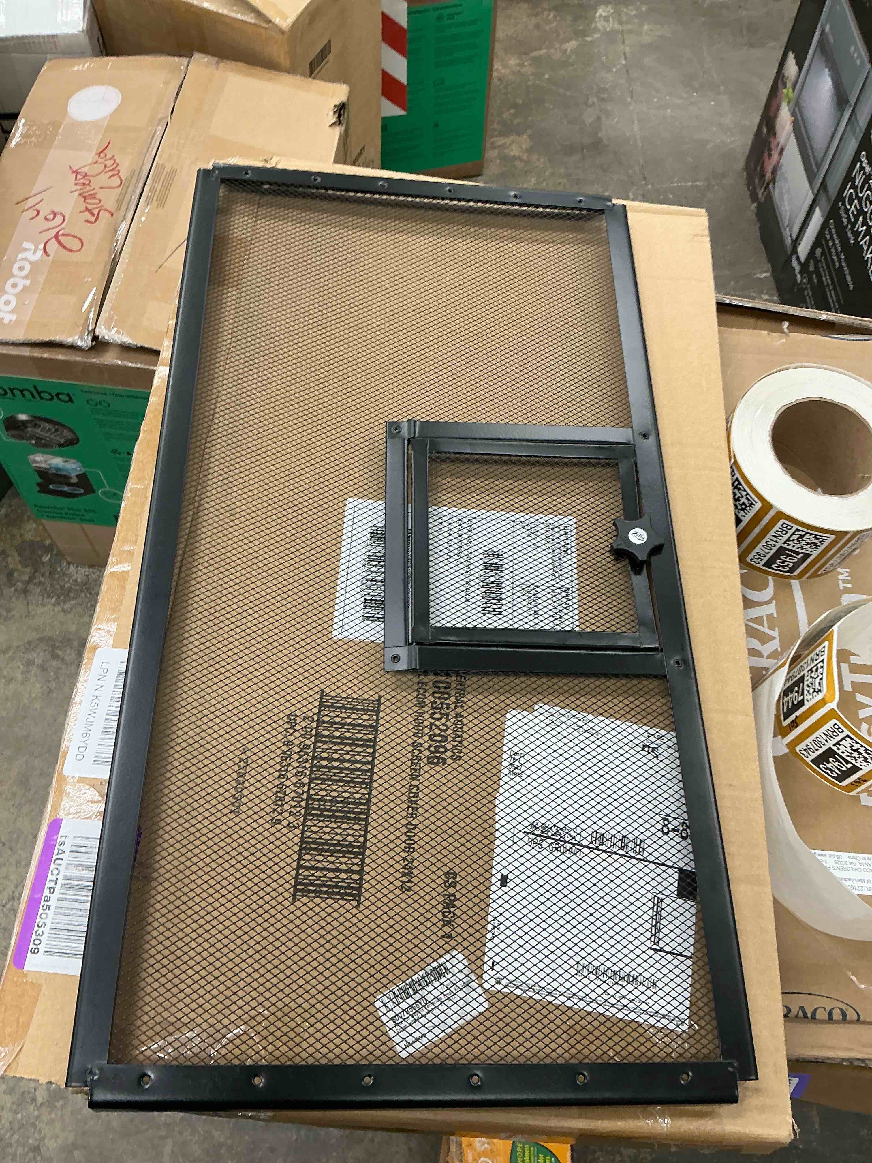 Condition photo showing Good Condition for zilla pet reptile terrarium fresh air screen cover with hinged door 24" x 12" 24 x 12 inches black