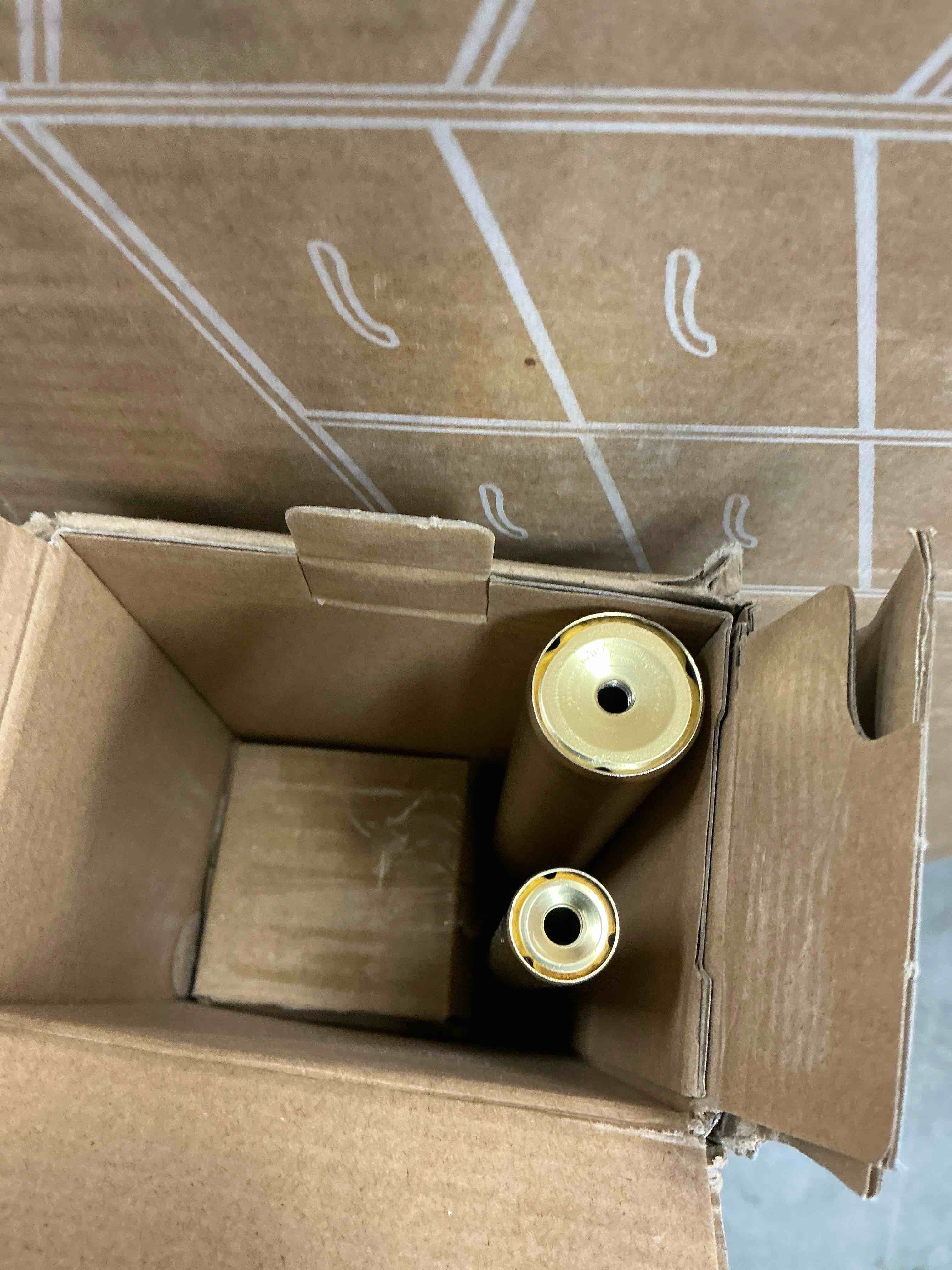 Condition photo showing New/Like New for 1-1/8 inch diameter gold curtain rod with bird design finials, 36-72''