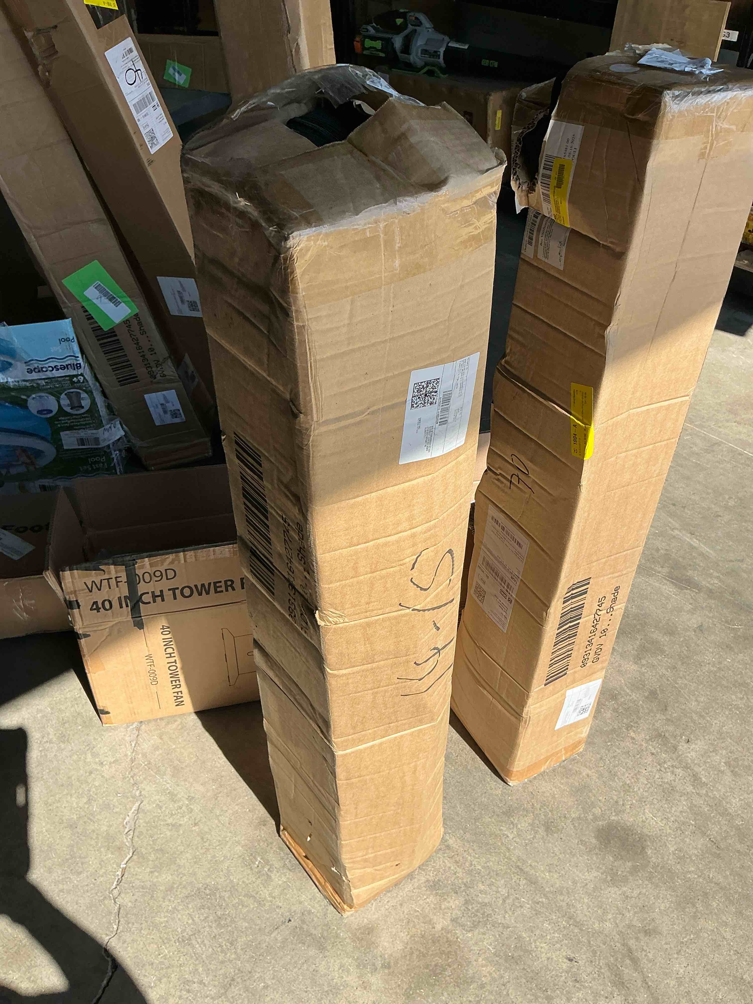 Condition photo showing New/Like New for gvdv 10x10 pop up commercial canopy tent waterproof & portable outdoor shade with air vent wheeled bag white