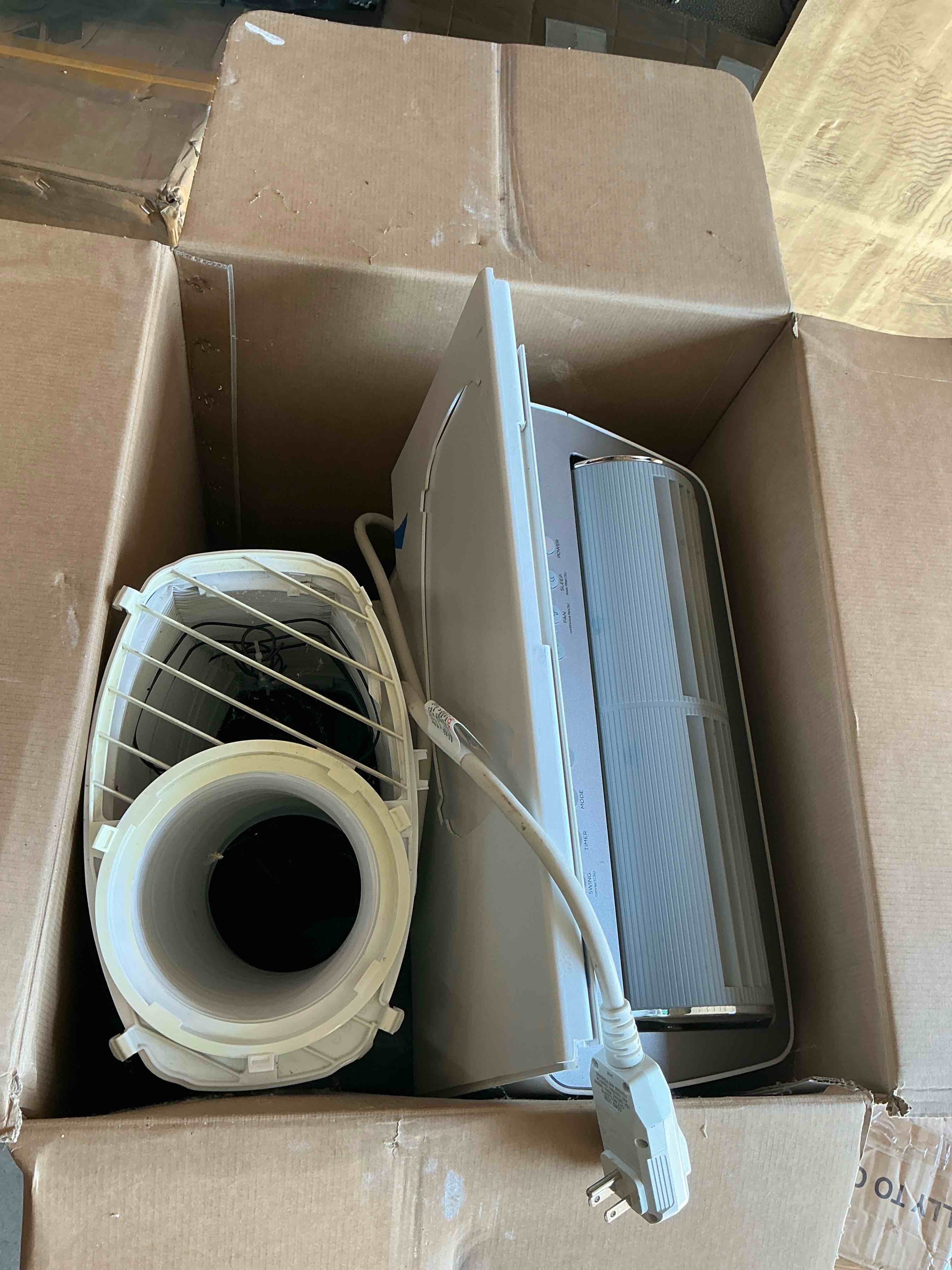 Condition photo showing Good Condition for midea duo 14,000 btu(12,000 btu sacc) high efficiency inverter, quiet portable air conditioner, cools up to 550 sq.ft., works with alexa/google assistant, includes remote control&window kit (renewed) white 1 count (pack of 1)