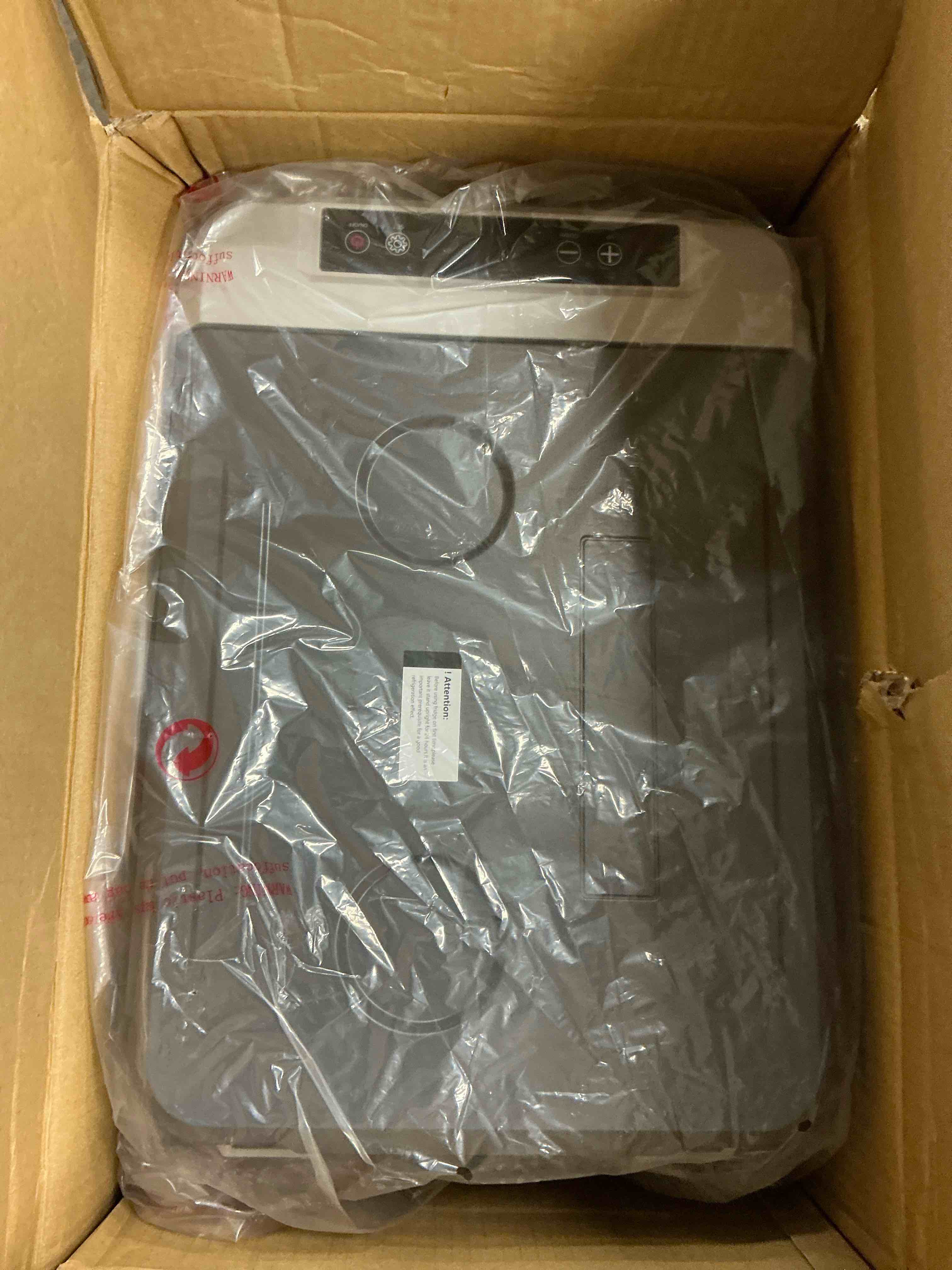 Condition photo showing New/Like New for simzlife 12 volt refrigerator, 16 quart (15l) car fridge, car refrigerator -4?~68?, portable freezer for rv, camping, travel