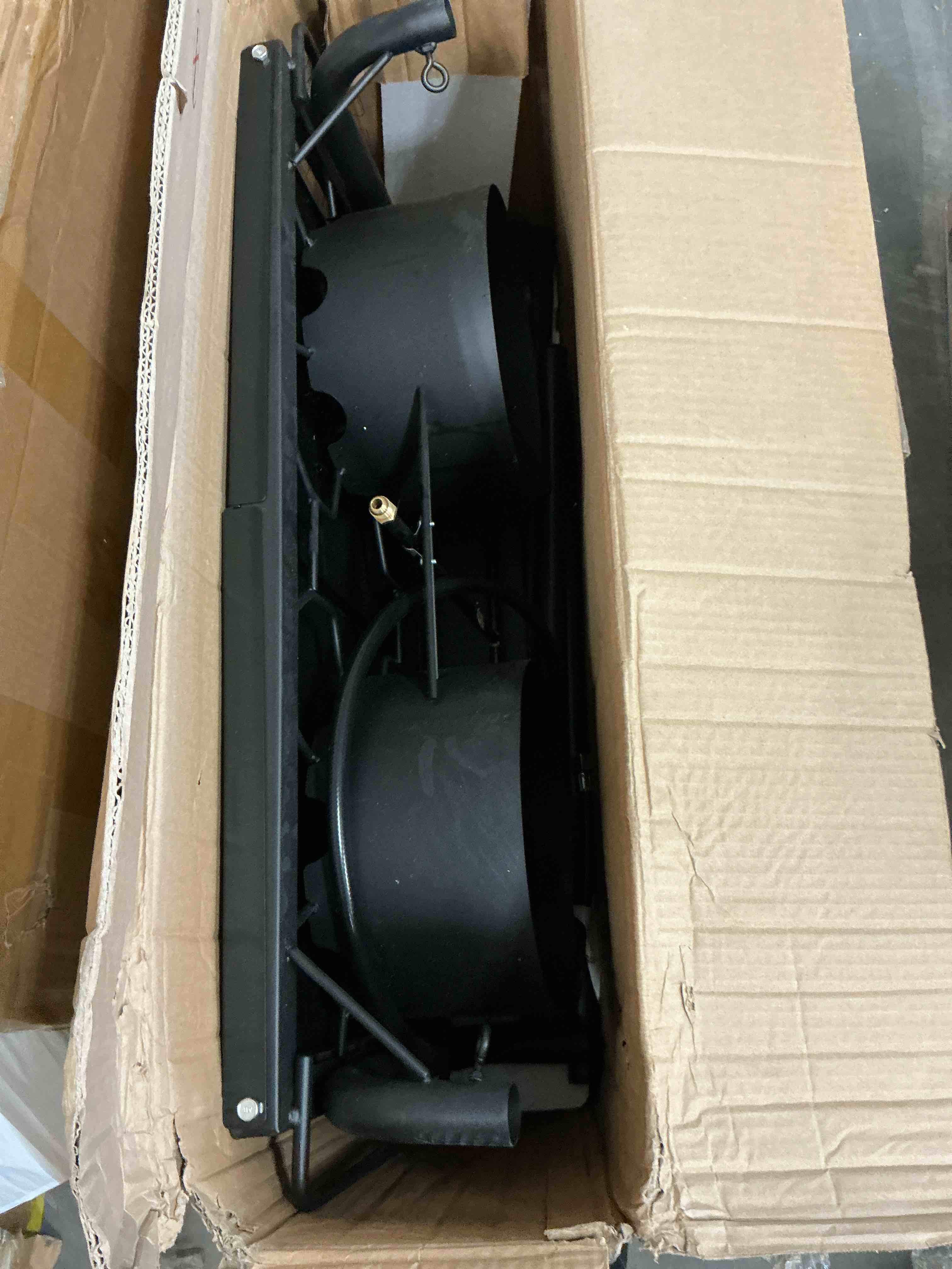 Condition photo showing Good Condition for ktaxon 2 burner 150000 btu cooker w/ side shelves,removable legs,wind panels,regulator outdoor camping picnic stove stand