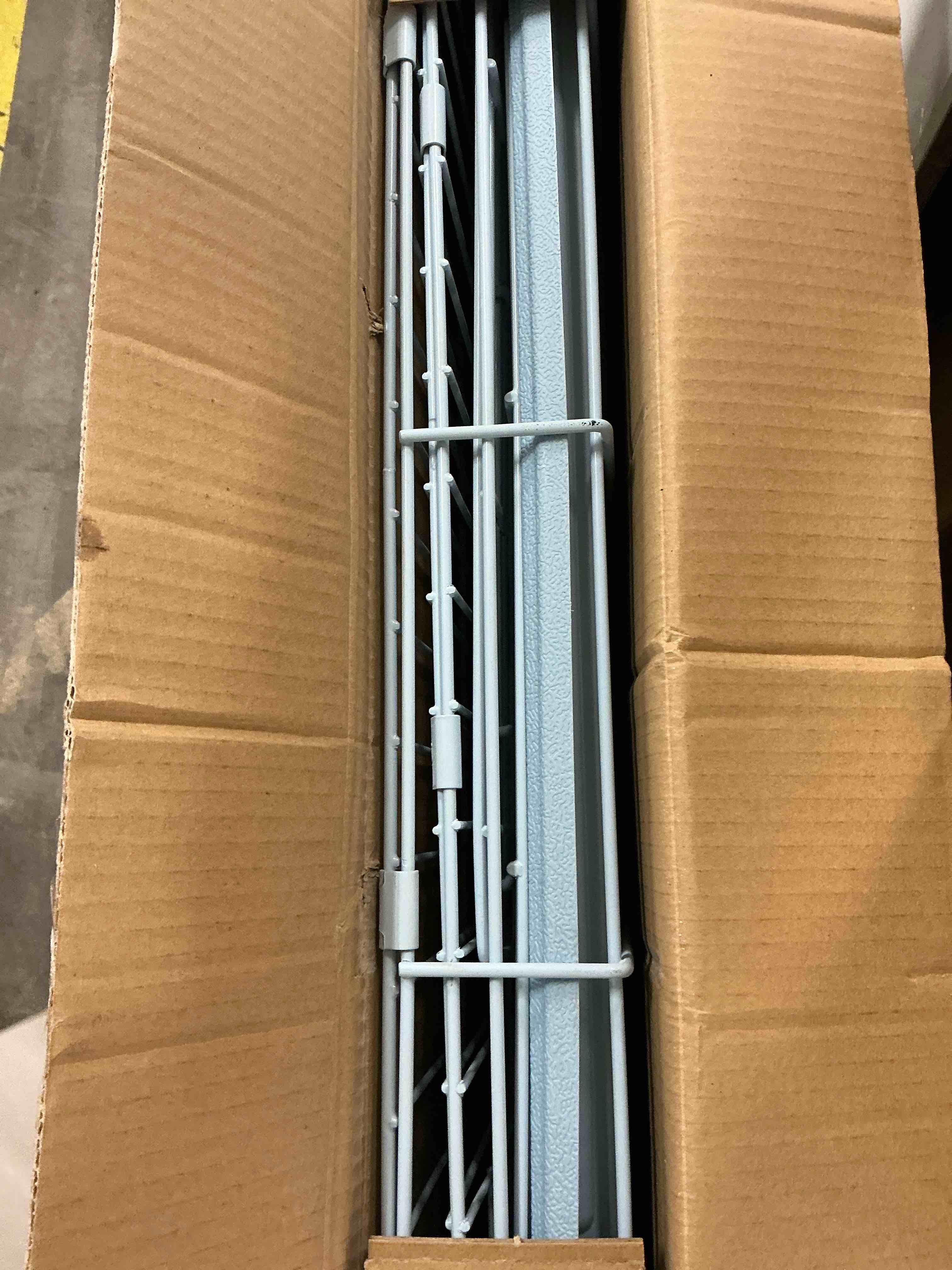 Condition photo showing Good Condition for carlson single door wire dog crate - blue s