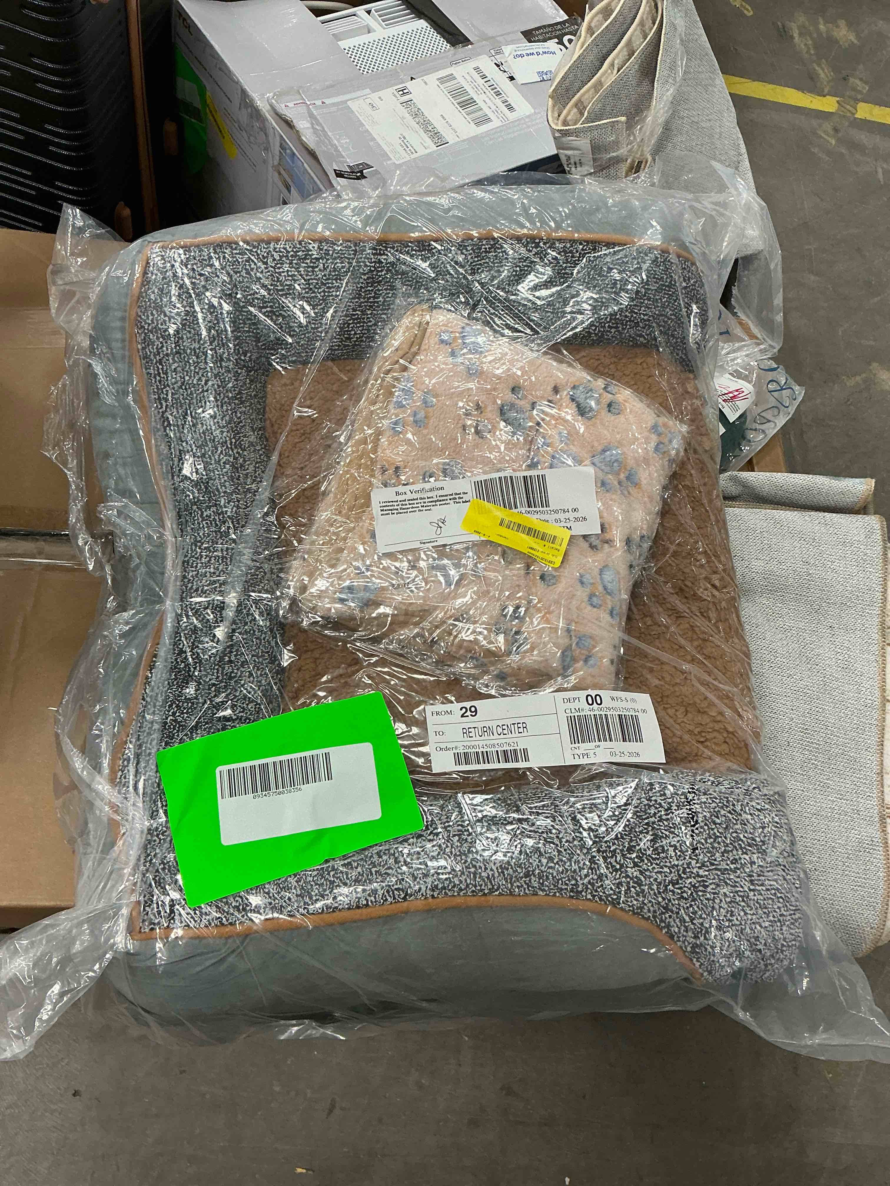 Condition photo showing Good Condition for cshidworld orthopedic dog bed for large and medium dogs, dog sofa bed with removable washable cover, non-slip bottom, couch pet bed with fleece dog blanket, 40 x 24 x 6.5 inch