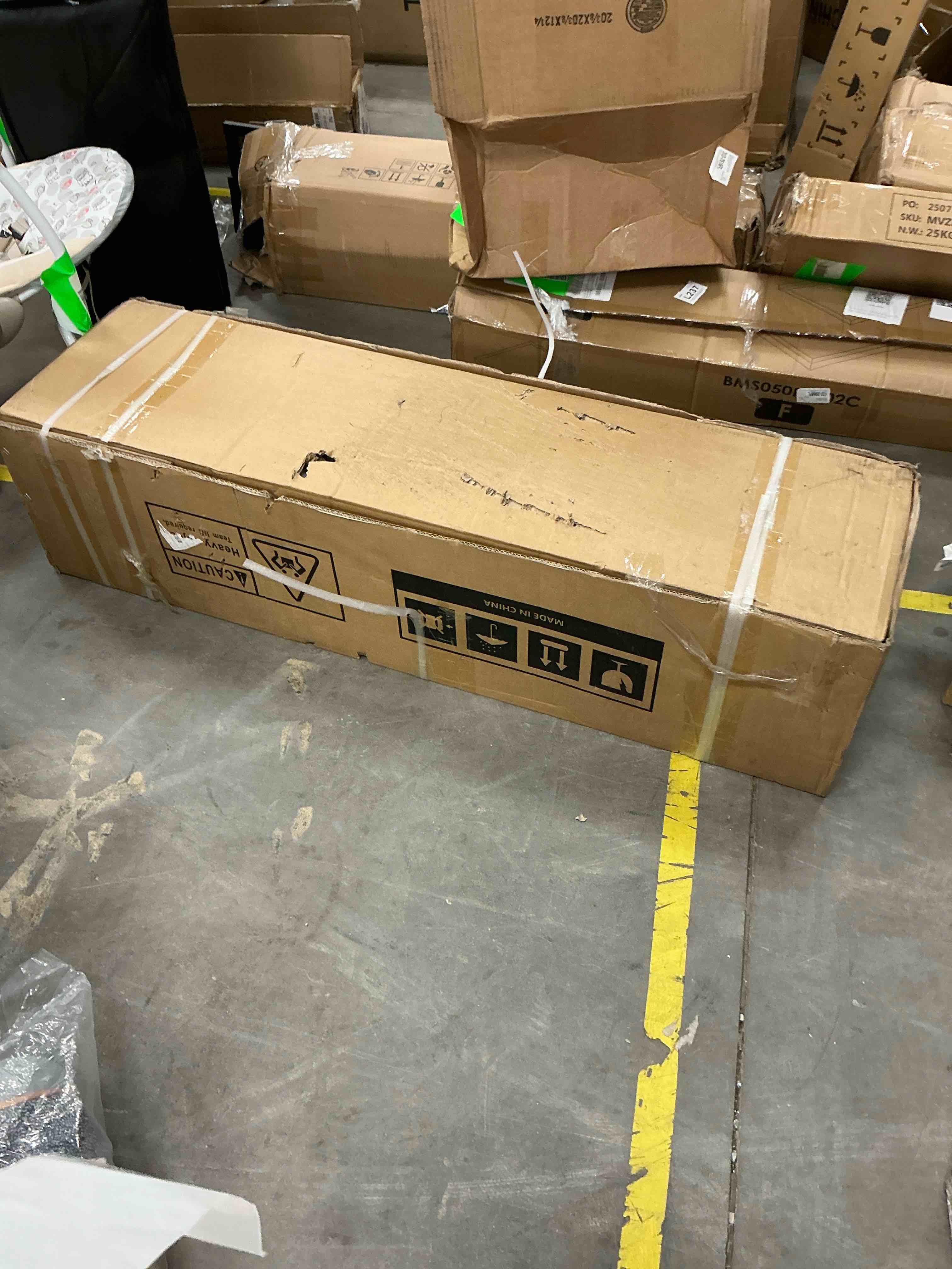 Condition photo showing New/Like New for flybird standard weight bench with preacher curl, leg developer, chest & shoulder rack