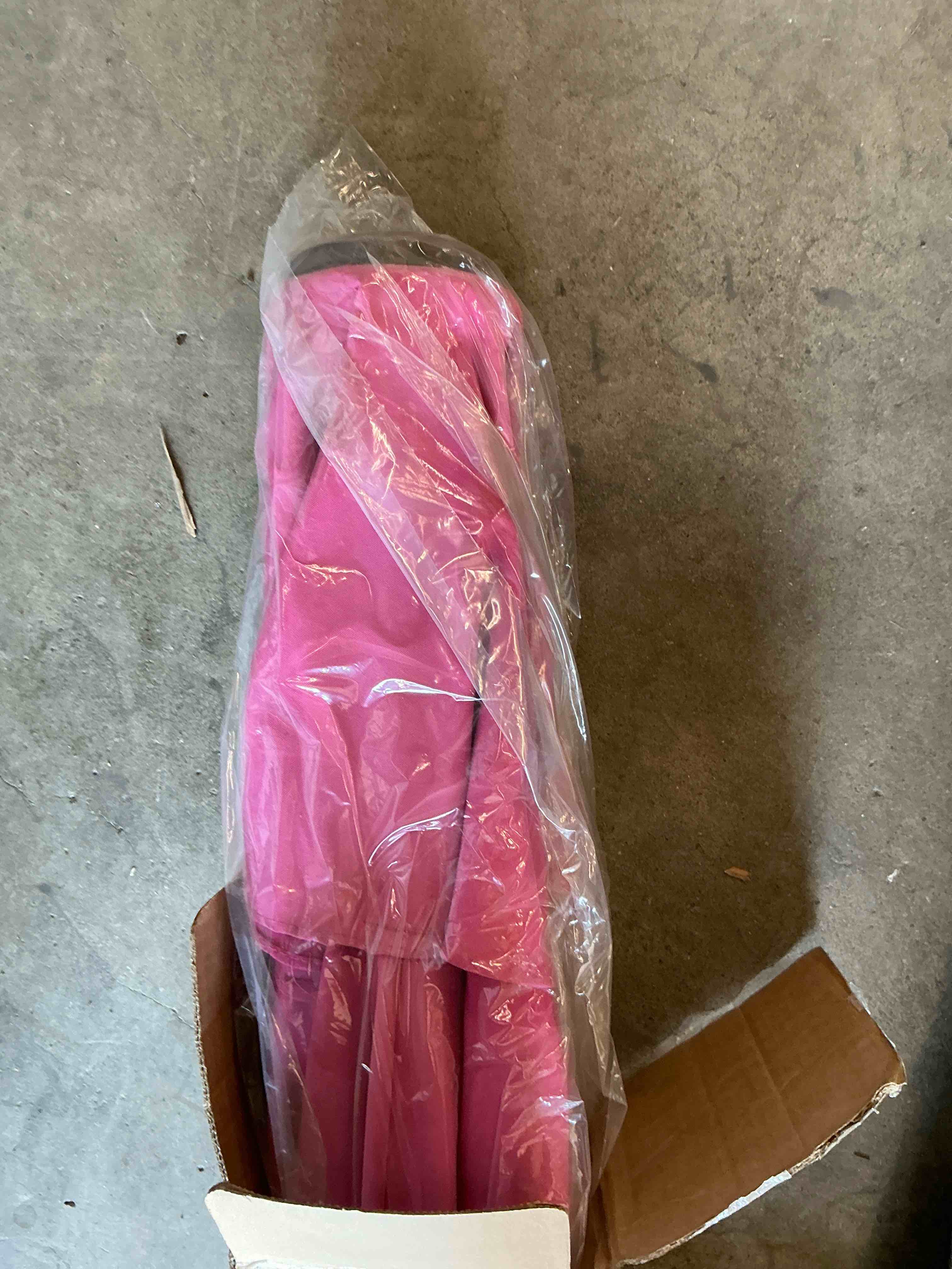 Condition photo showing Good Condition for jearey 9ft outdoor patio umbrella outdoor table umbrella with push button tilt and crank, market umbrella 8 sturdy ribs uv protection waterproof for garden, deck, backyard, pool (rose pink) 9ft rose pink