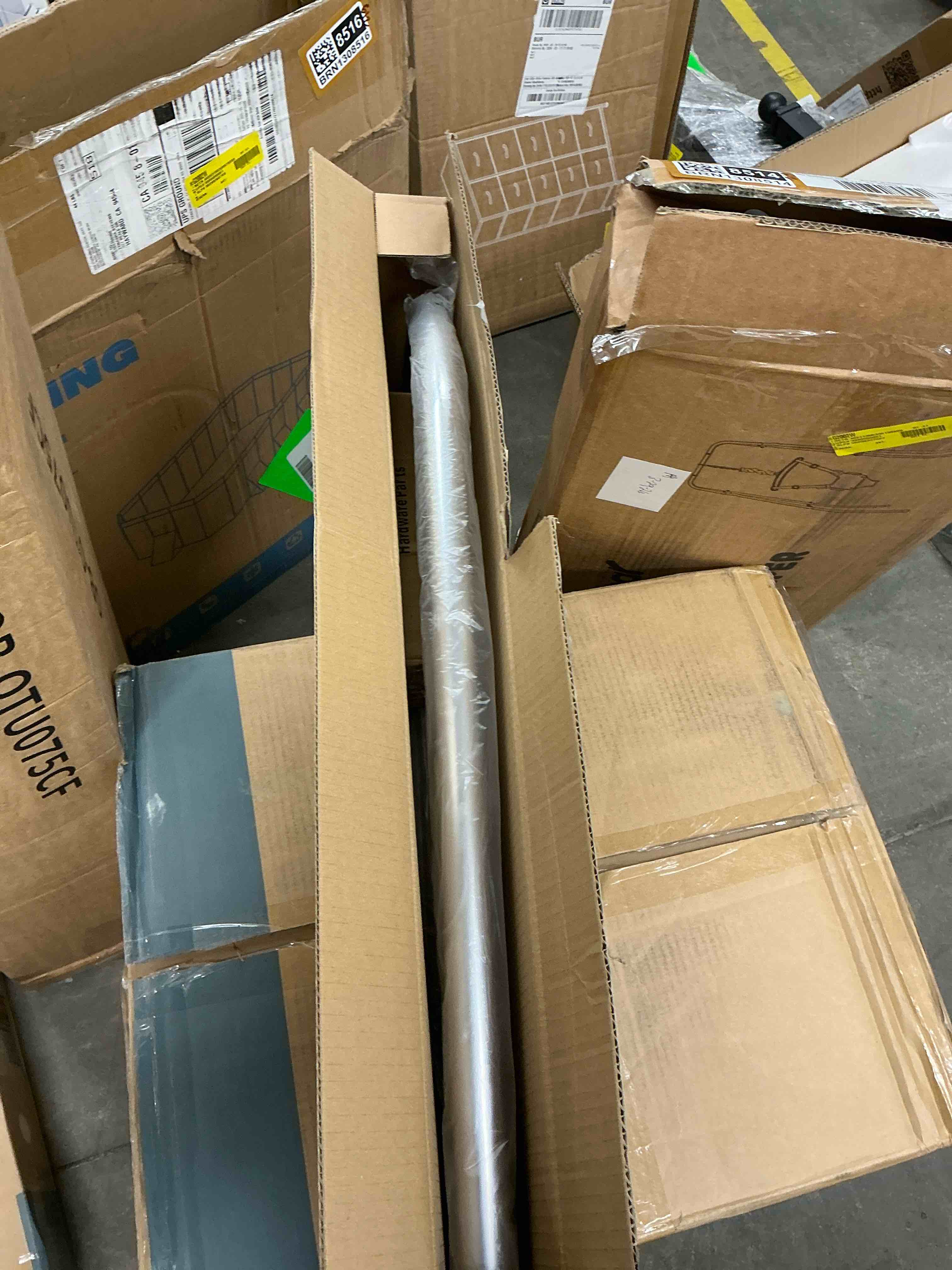 Condition photo showing Good Condition for ktinnead l shaped shower curtain rods [27''-35''] x [39''-59''] adjustable corner shower rod, 90° silver shower tension rod for bathroom bathtub